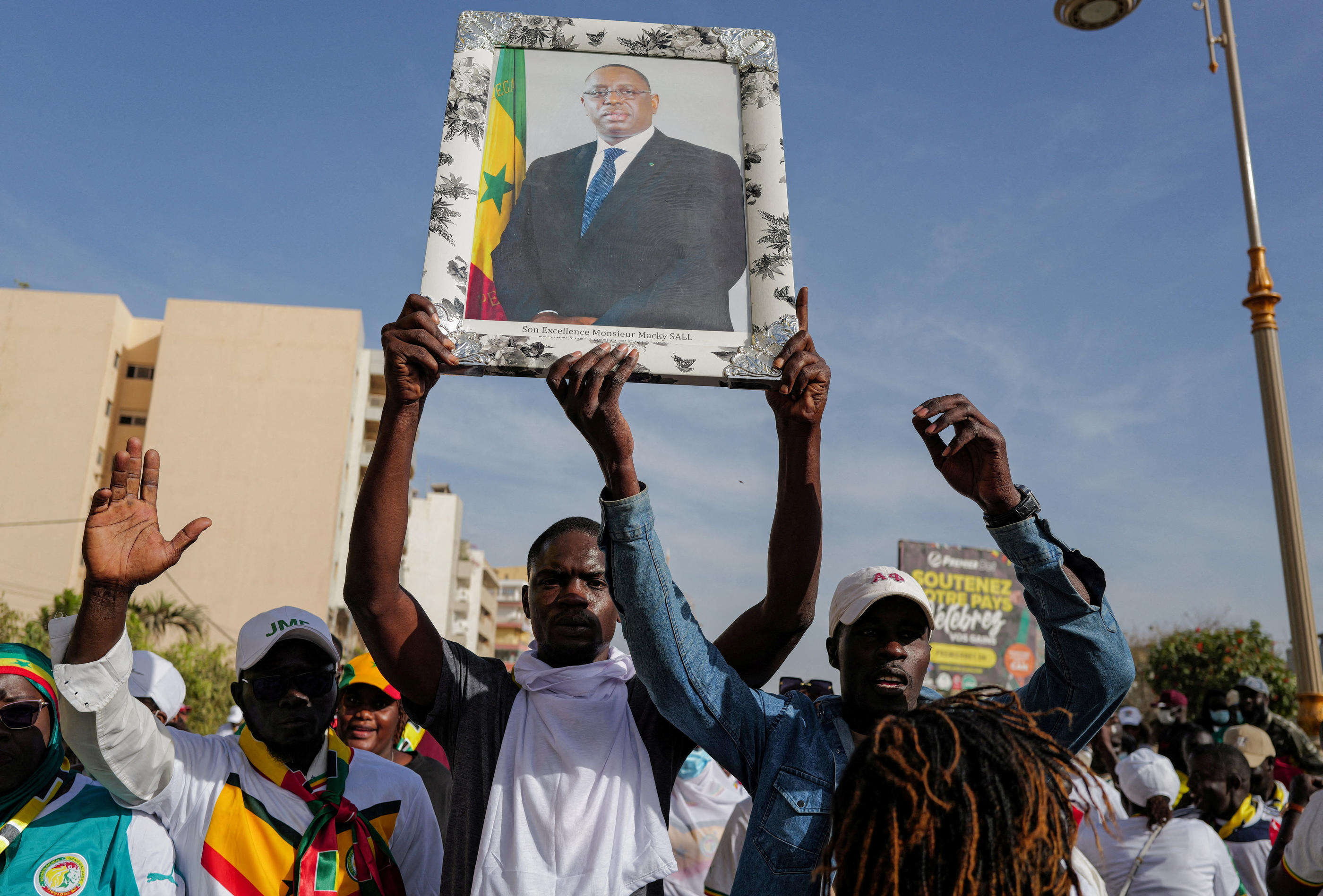 Sénégal : un forum, convoqué par Macky Sall, prône une présidentielle après le 2 avril