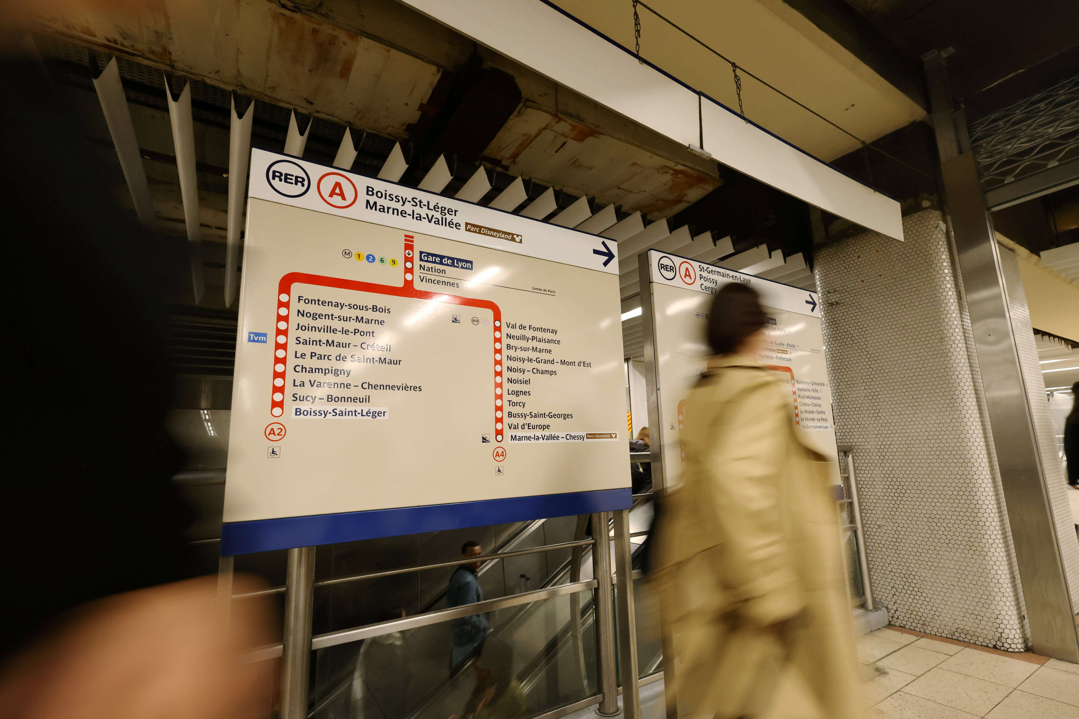 RER A : le trafic interrompu entre Nanterre et Cergy, la reprise estimée à 20 heures