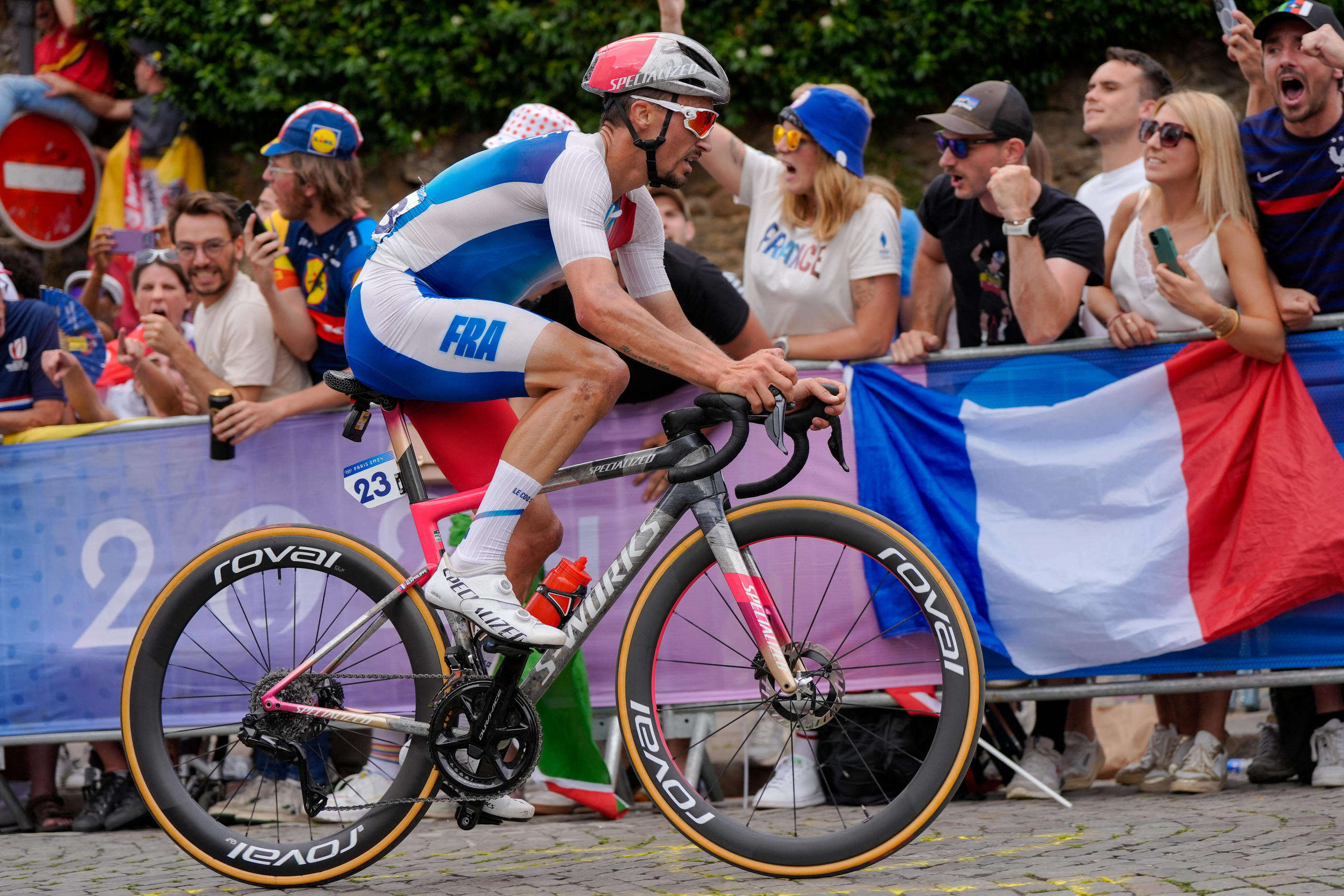 Mondiaux de cyclisme : la France avec Alaphilippe, Bardet et Madouas