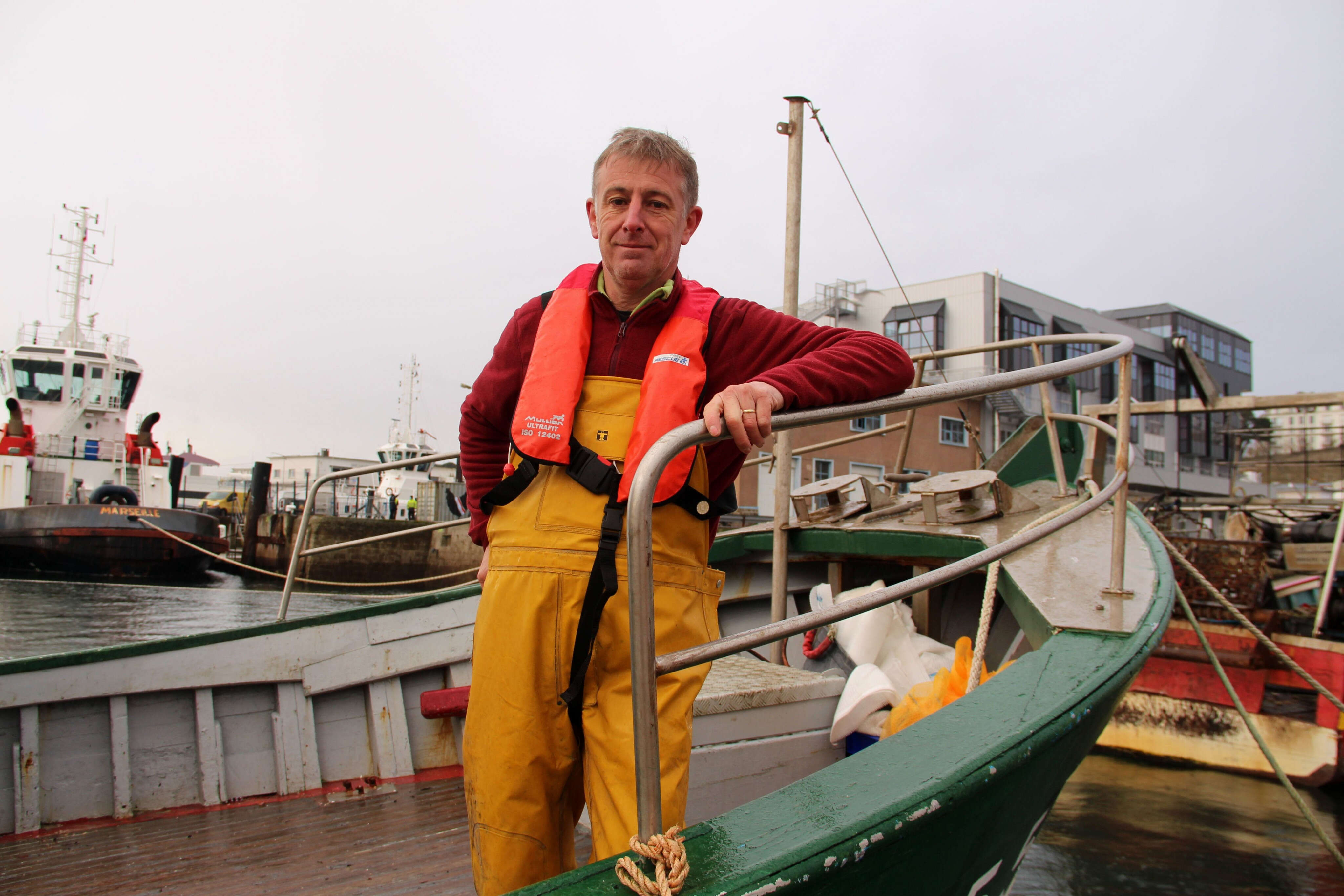 En rade de Brest, les pêcheurs qui trouvent de vieux obus dans leurs filets ne les signalent plus