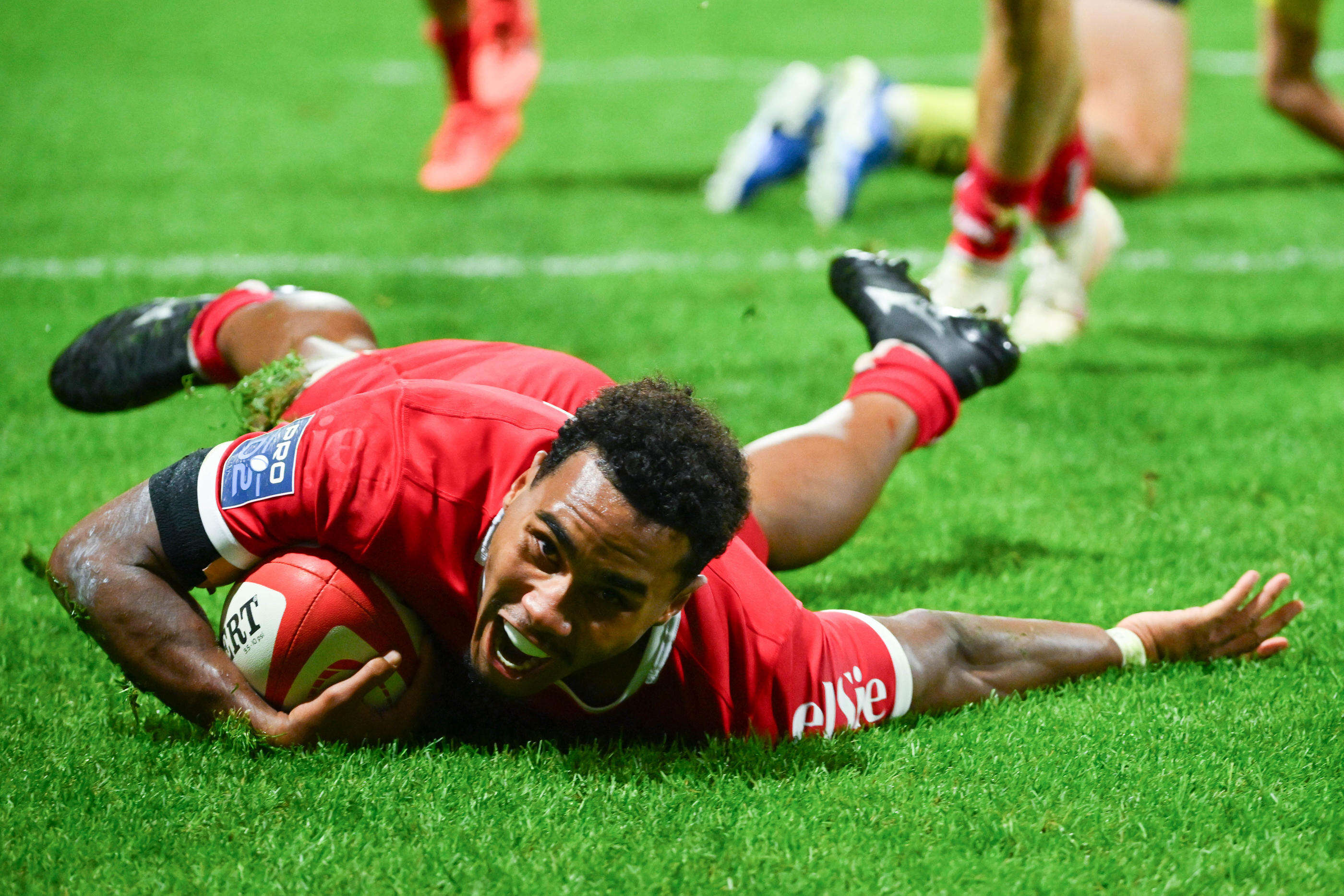 Rugby : la vidéo de l’incroyable essai du prodige dacquois Noah Nene, prêté par le Stade Français