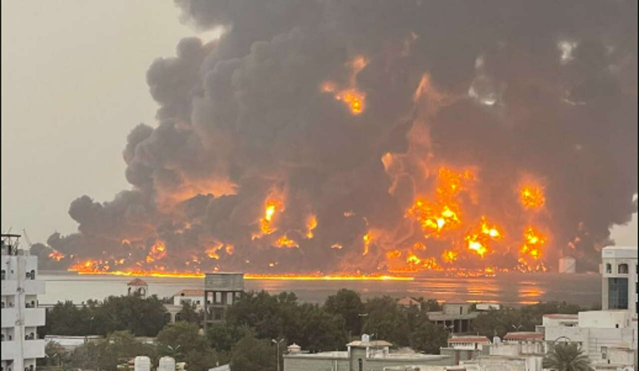 Yémen : plusieurs frappes aériennes sur Hodeida, ville contrôlée par les Houtis