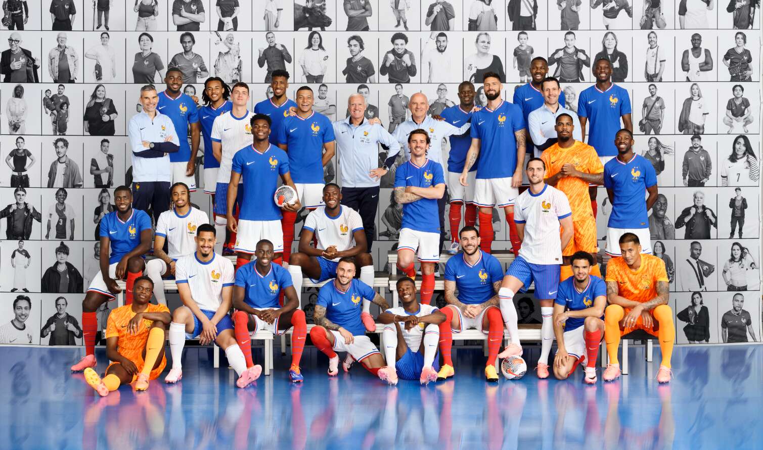 « C’est la photo des artistes ! » : dans les coulisses du cliché décalé des Bleus avant l’Euro 2024