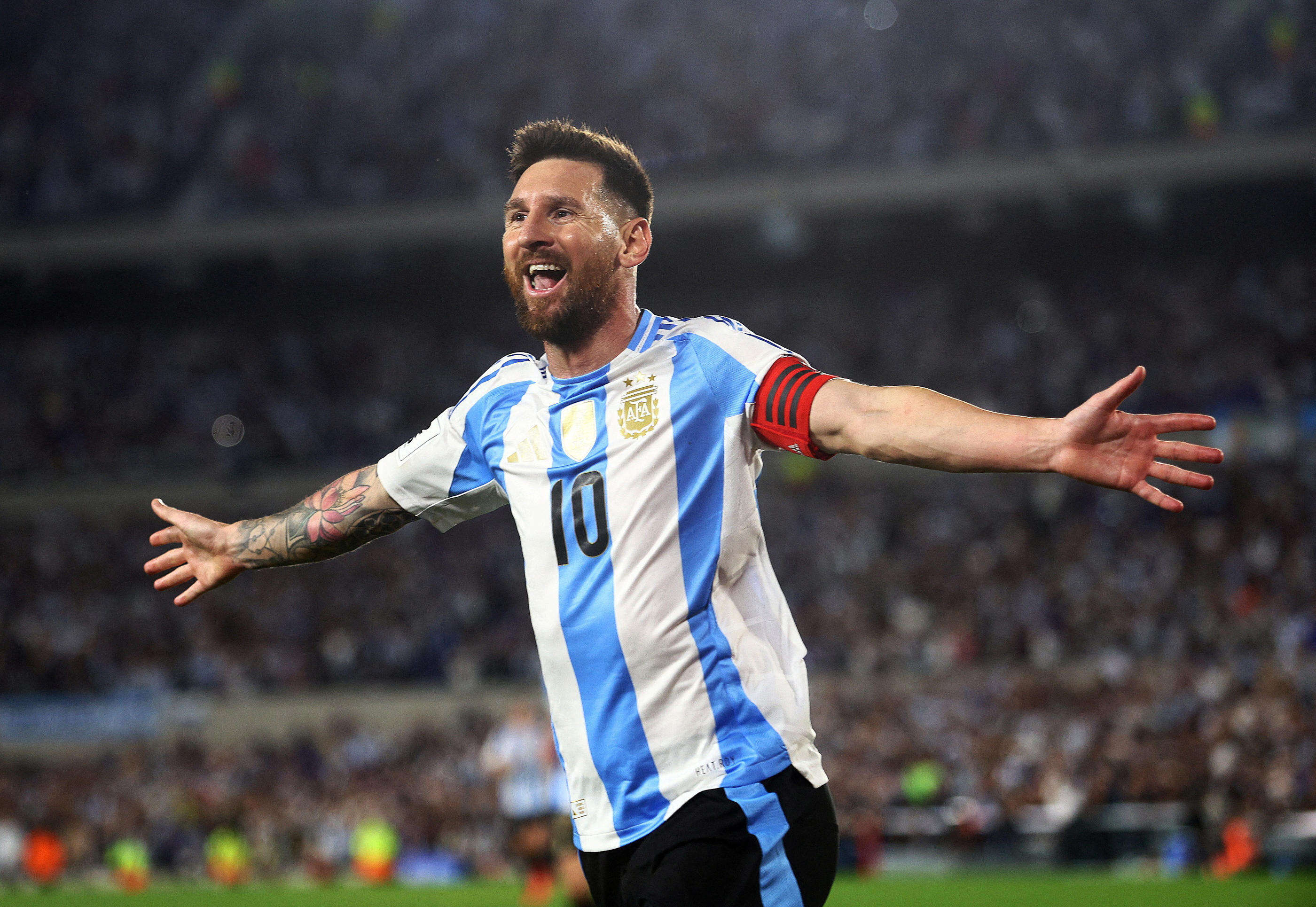 Un triplé et deux passes décisives, Lionel Messi émerveille l’Argentine… pour « l’un de ses derniers matchs » ?