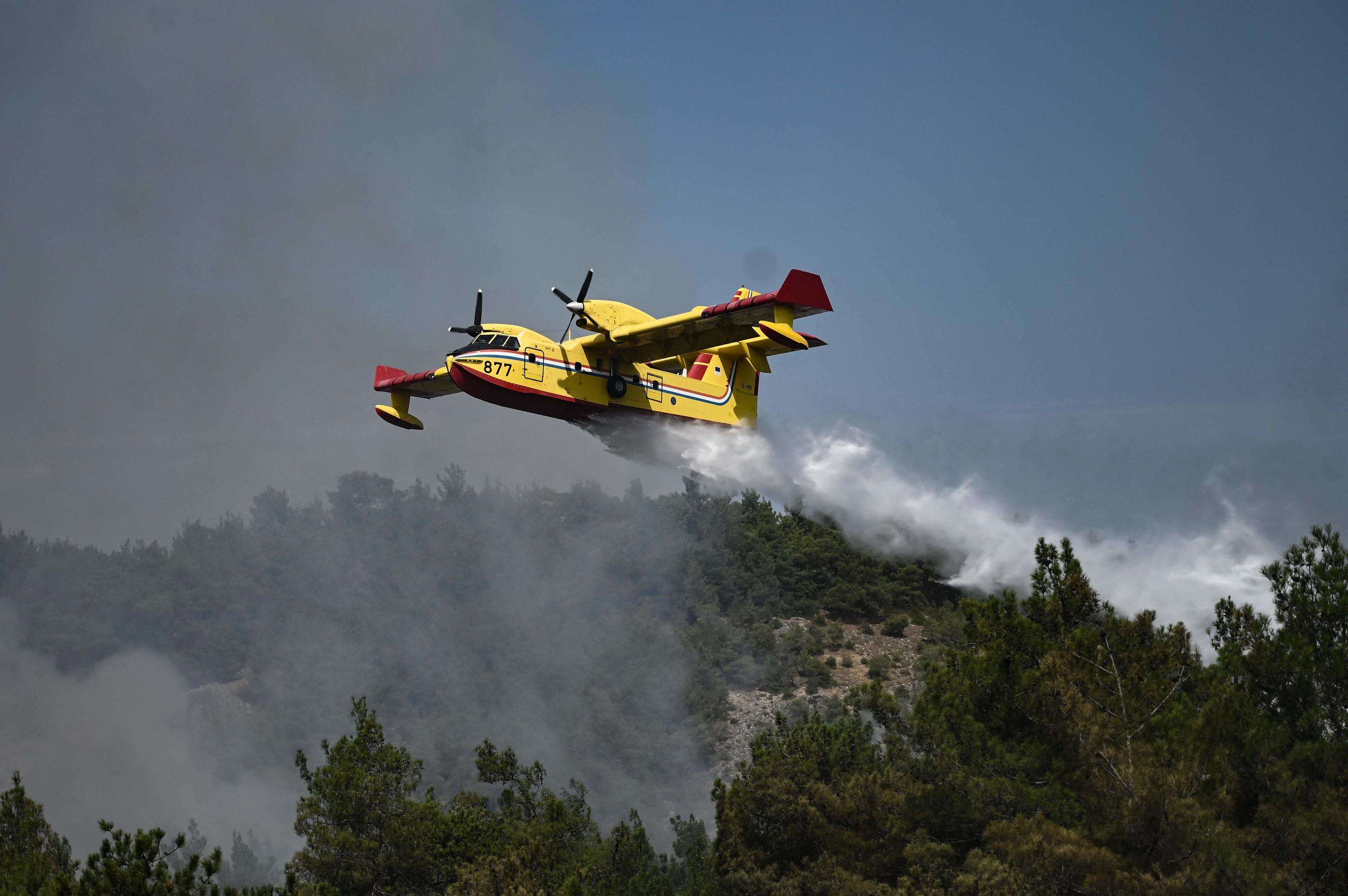 Pyrénées-Orientales : un important incendie en cours, un village près de Perpignan en partie évacué