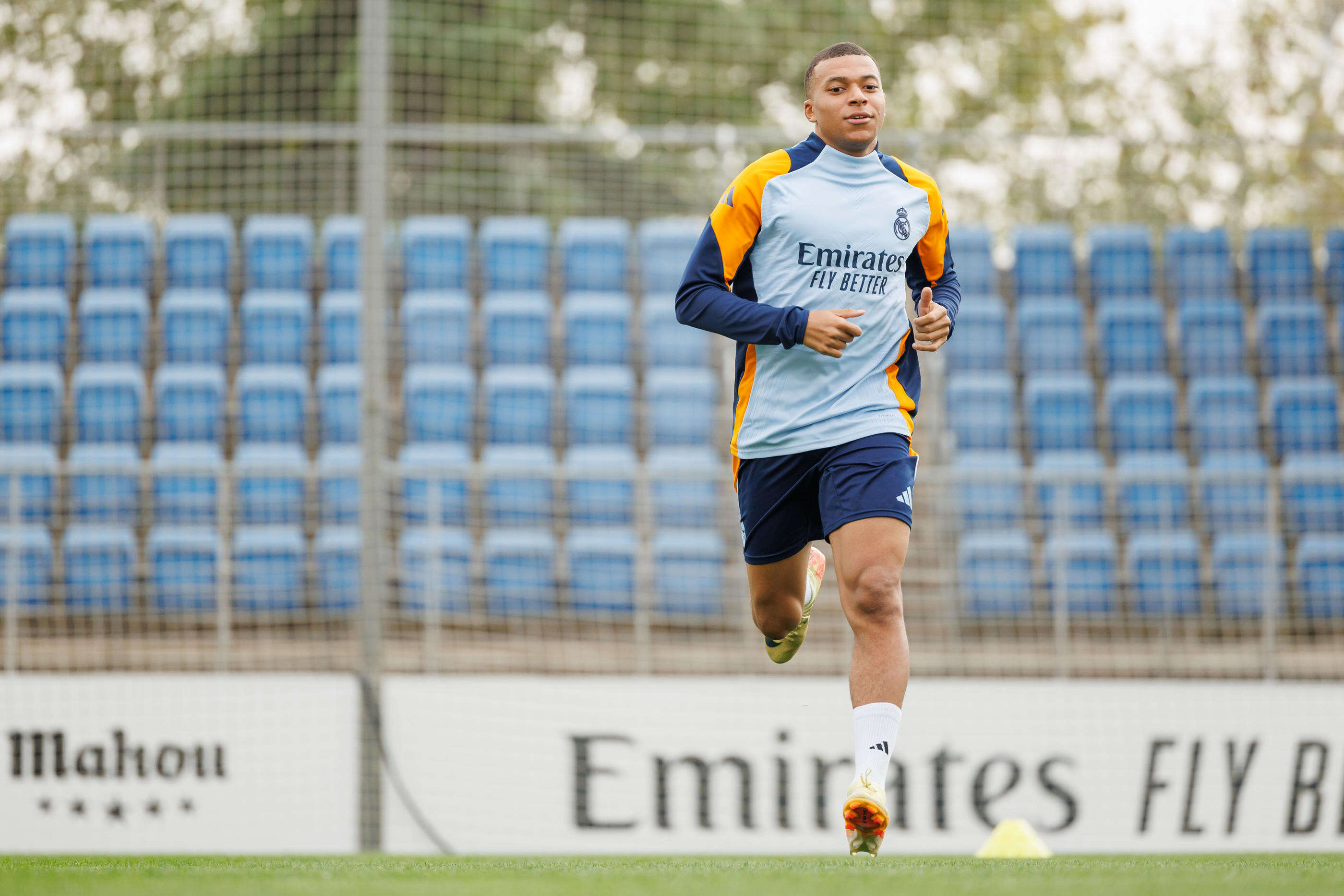 « On continue de travailler » : en pleine affaire, Kylian Mbappé publie un message après l’entraînement à Madrid