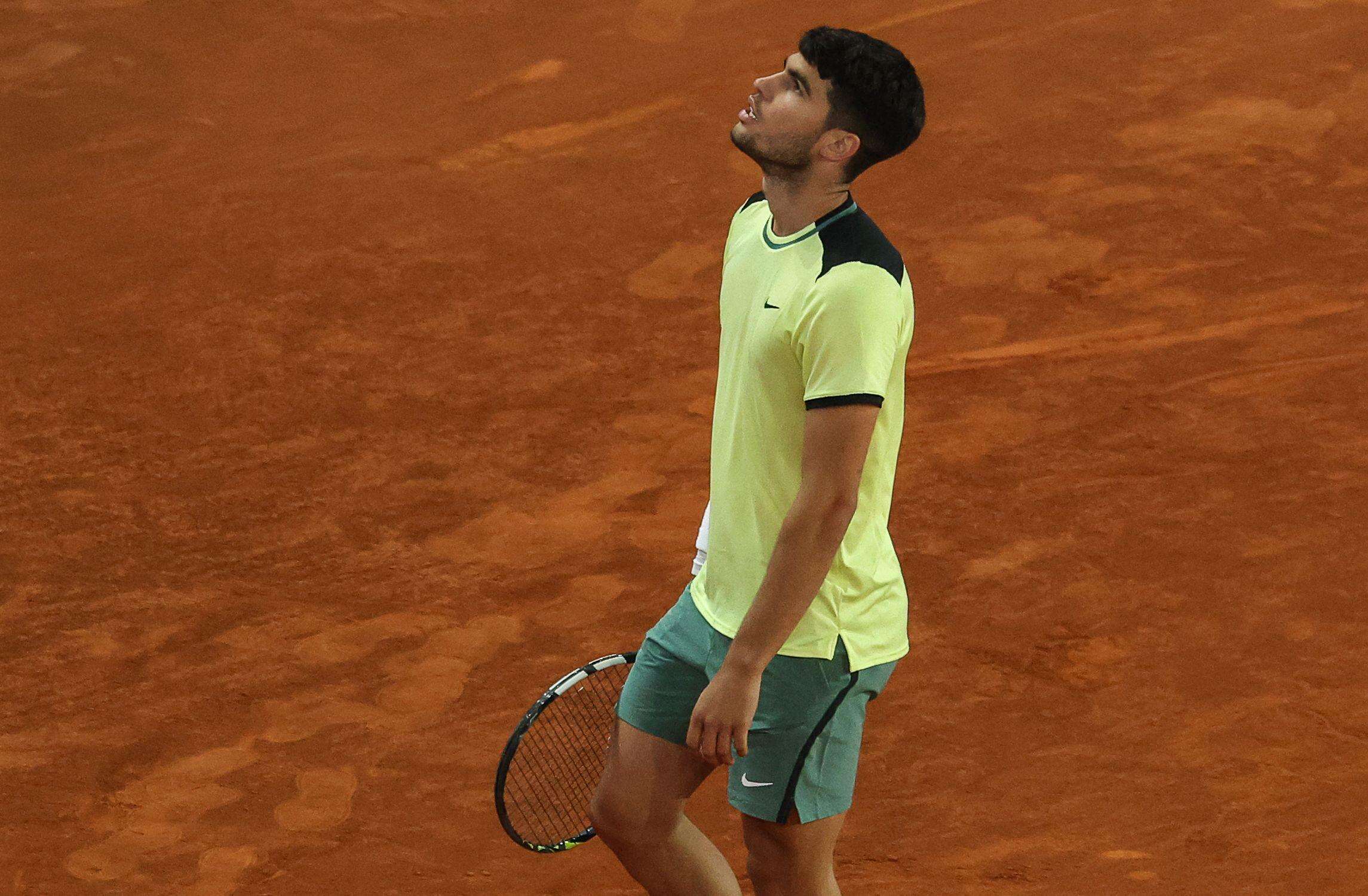 Tennis : Carlos Alcaraz éliminé par Andrey Rublev dès les quarts du Masters 1000 de Madrid