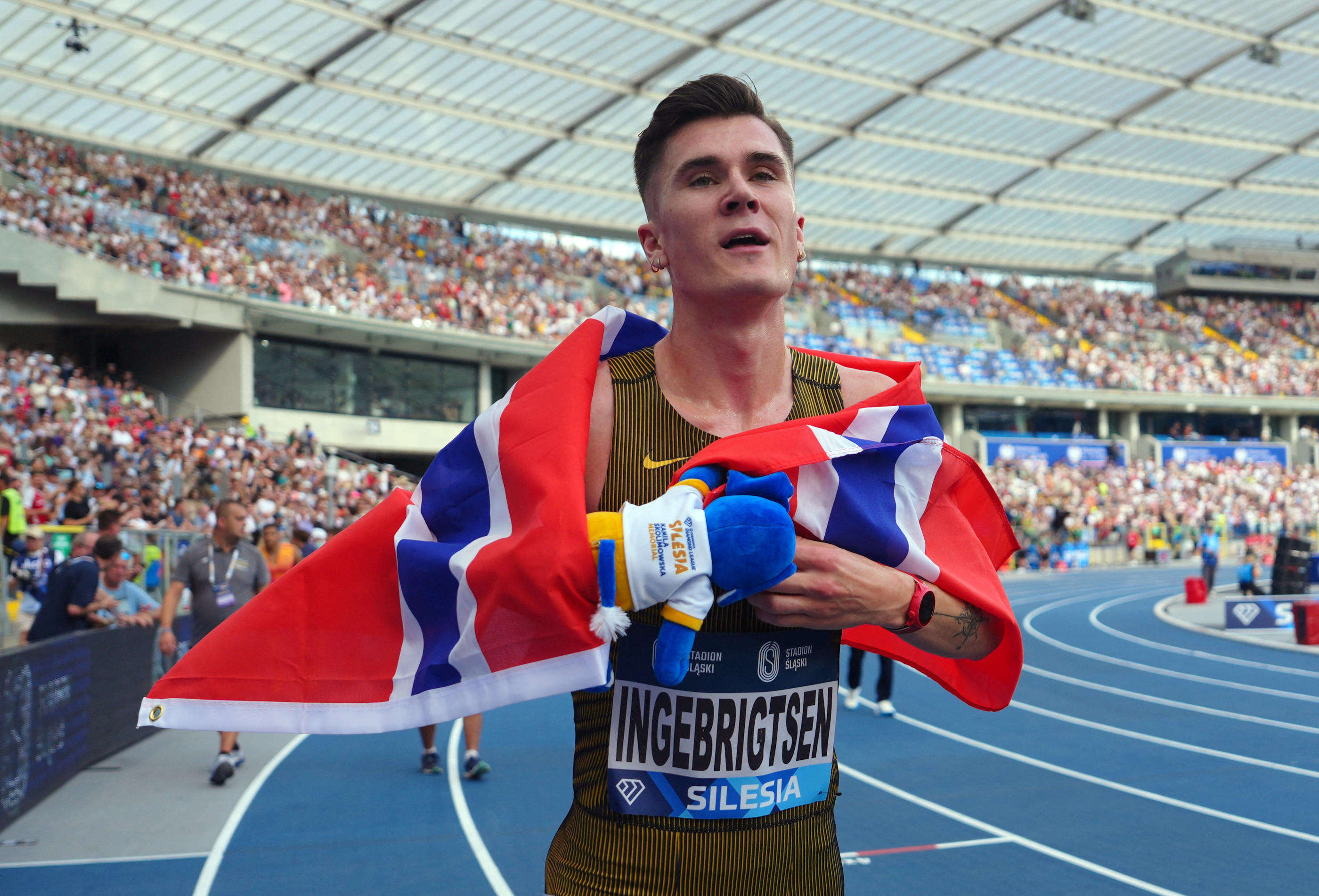 Athlétisme : Jakob Ingebrigtsen pulvérise le record du 3 000 m, discipline non olympique