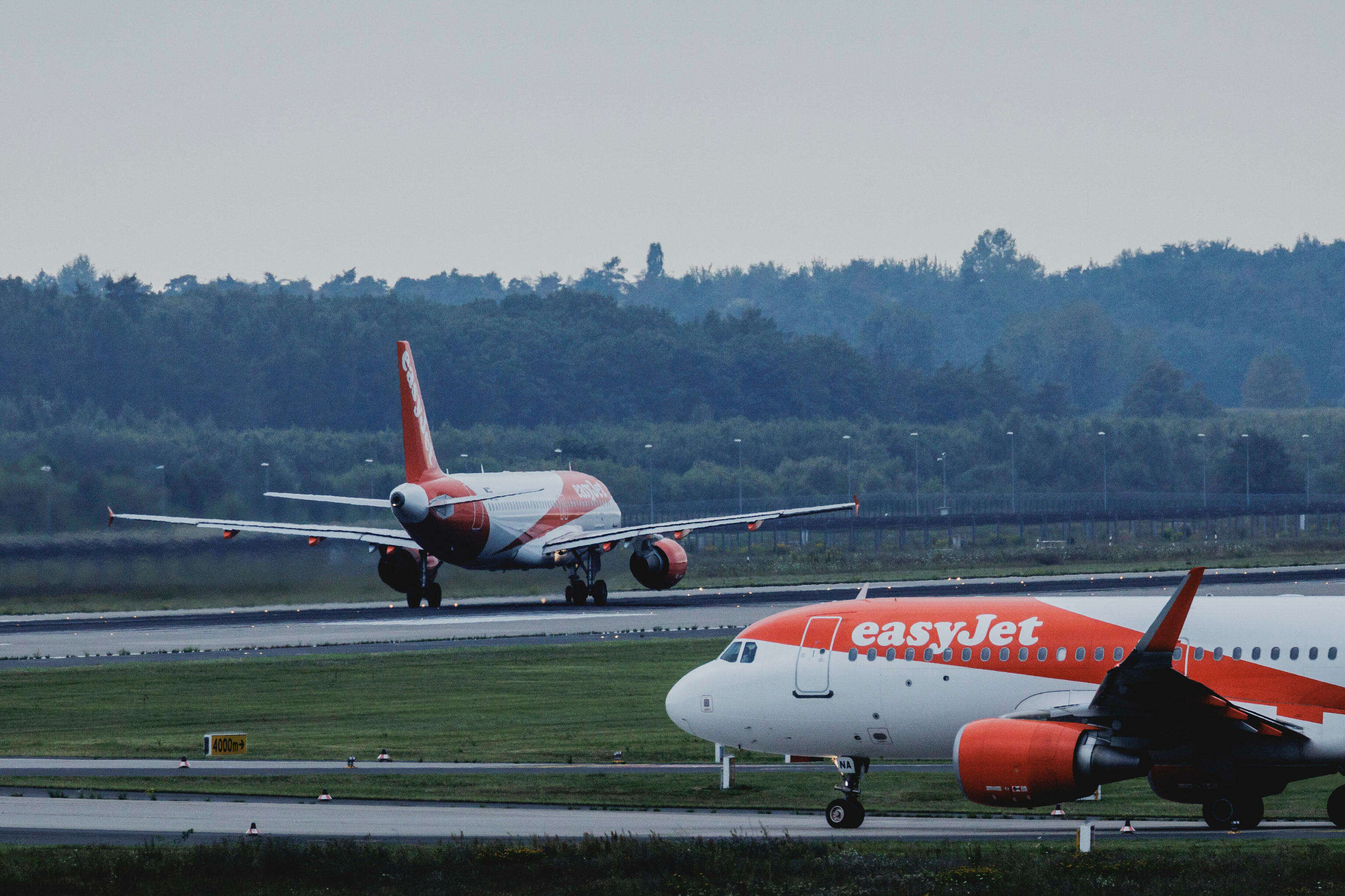 EasyJet veut lancer un plan de départs volontaires en France, la base de Toulouse menacée