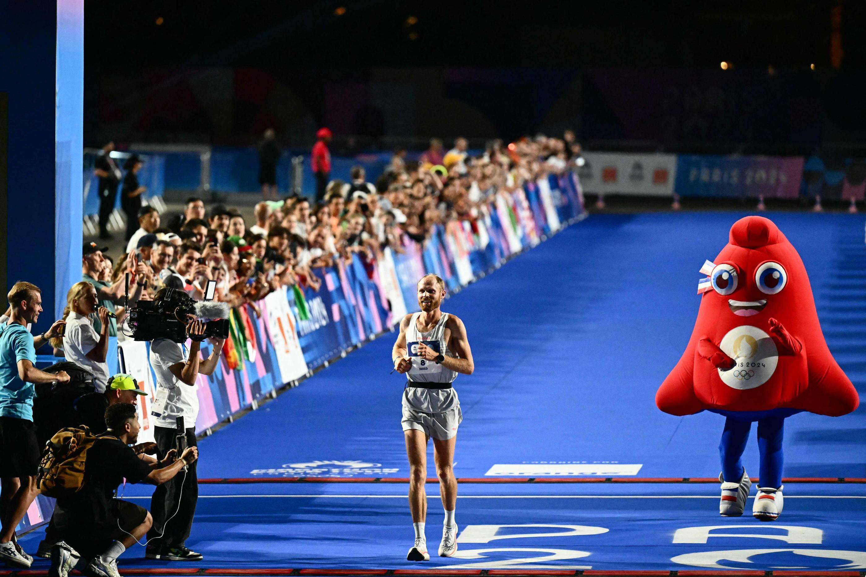 « Une ambiance de malade » : Les premiers « finishers » du Marathon pour tous n’ont jamais vu une telle ferveur