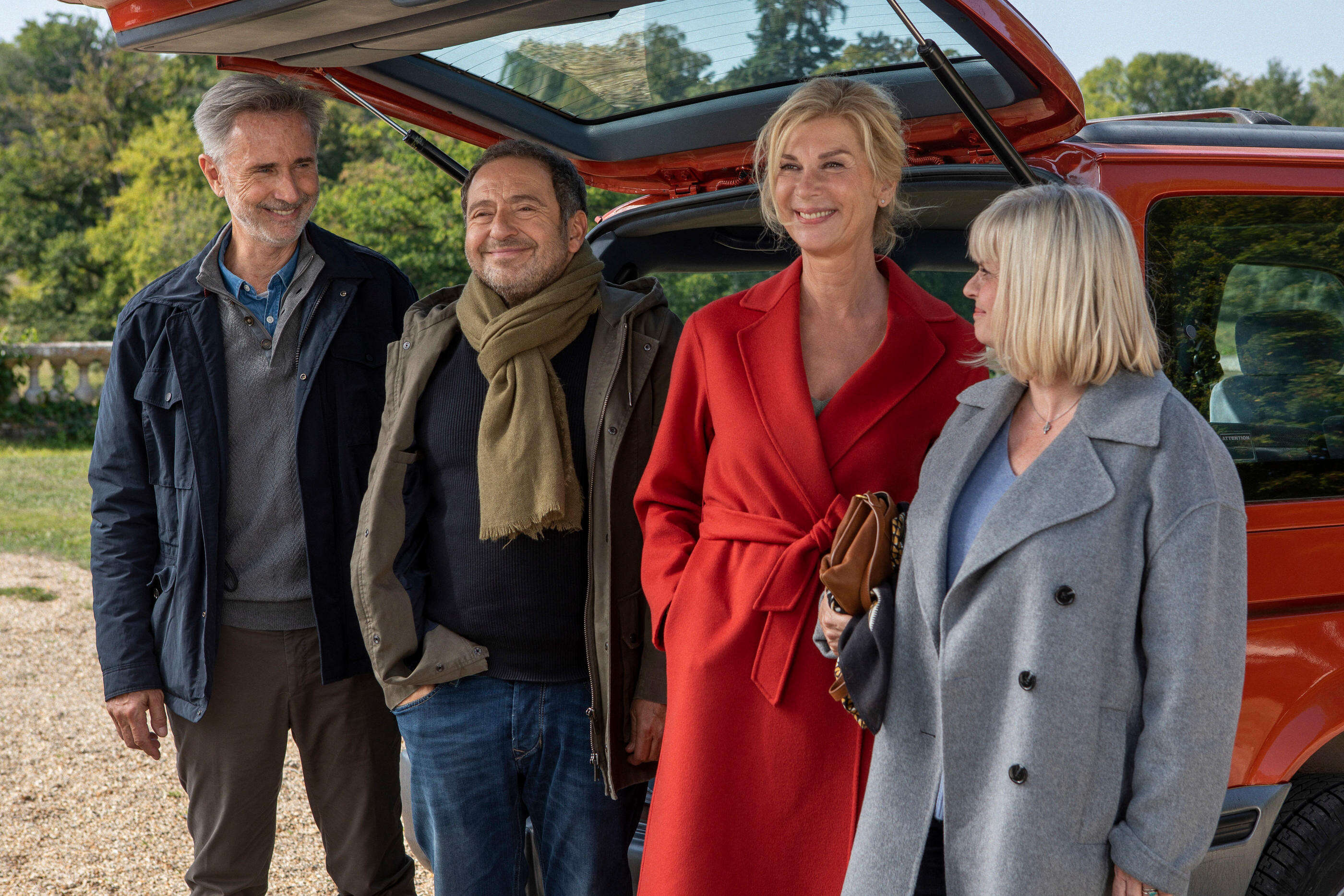 Audiences TV : la comédie de Michèle Laroque sur France 2 juste devant celle de Malik Bentalha sur TF1