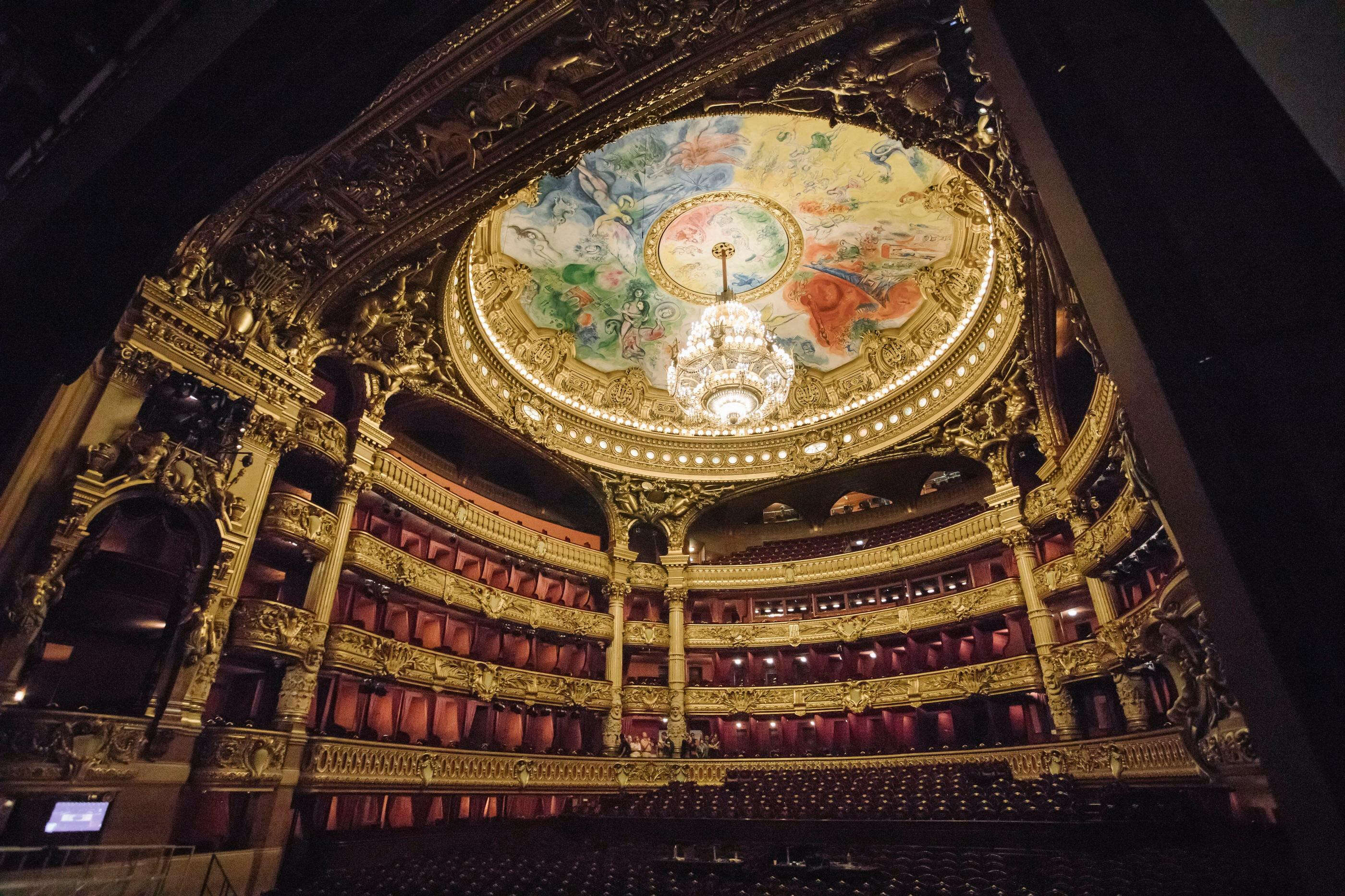 Paris : « vieillissants », le Palais Garnier et l’Opéra Bastille fermeront deux ans pour des travaux « urgents »