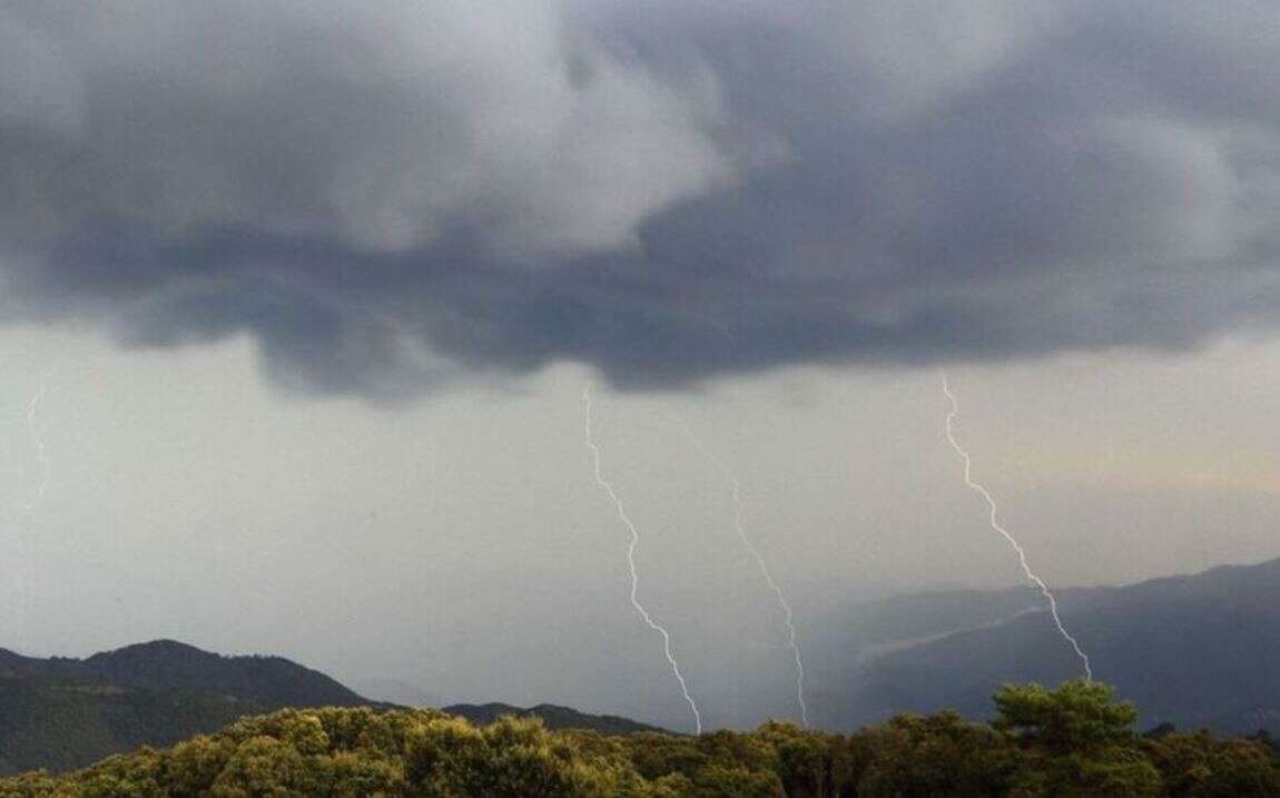 Pluie et inondations dans le Sud-Est : un mois et demi de précipitations en quelques heures, évacuations, voies ferrées et routes coupées