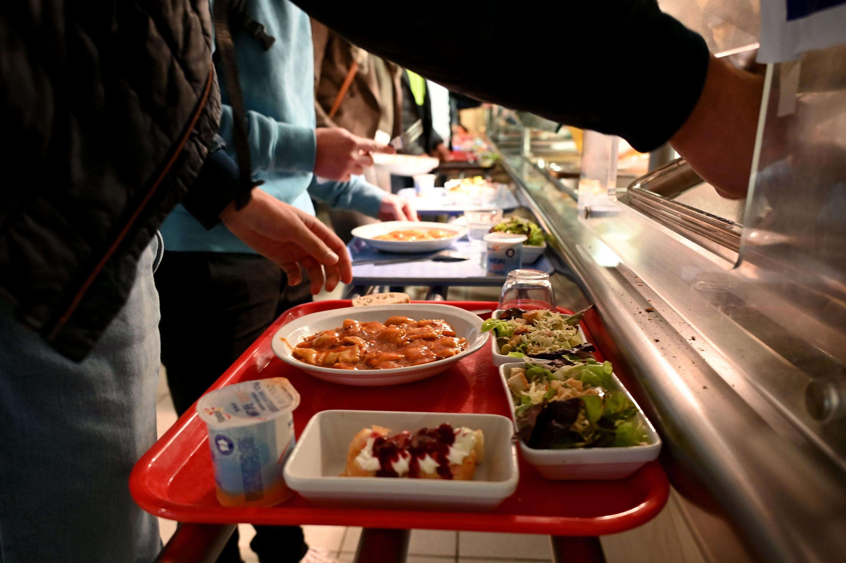 « Une mesure d’égalité des chances » : la tarification sociale adoptée dans 3 cantines de lycées à Dreux en Eure-et-Loir