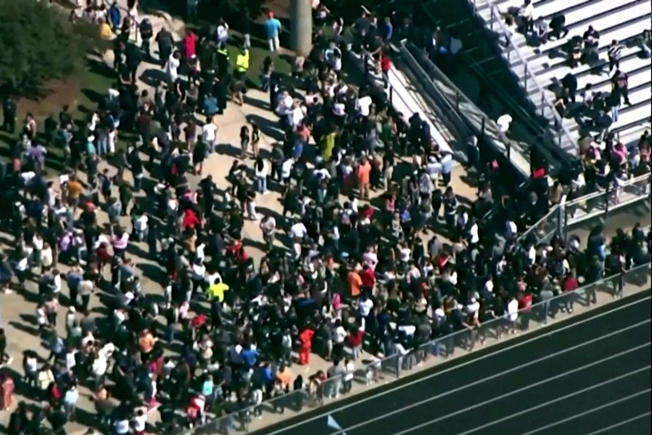 États-Unis : fusillade dans un lycée de Géorgie, au moins quatre morts et des dizaines de blessés