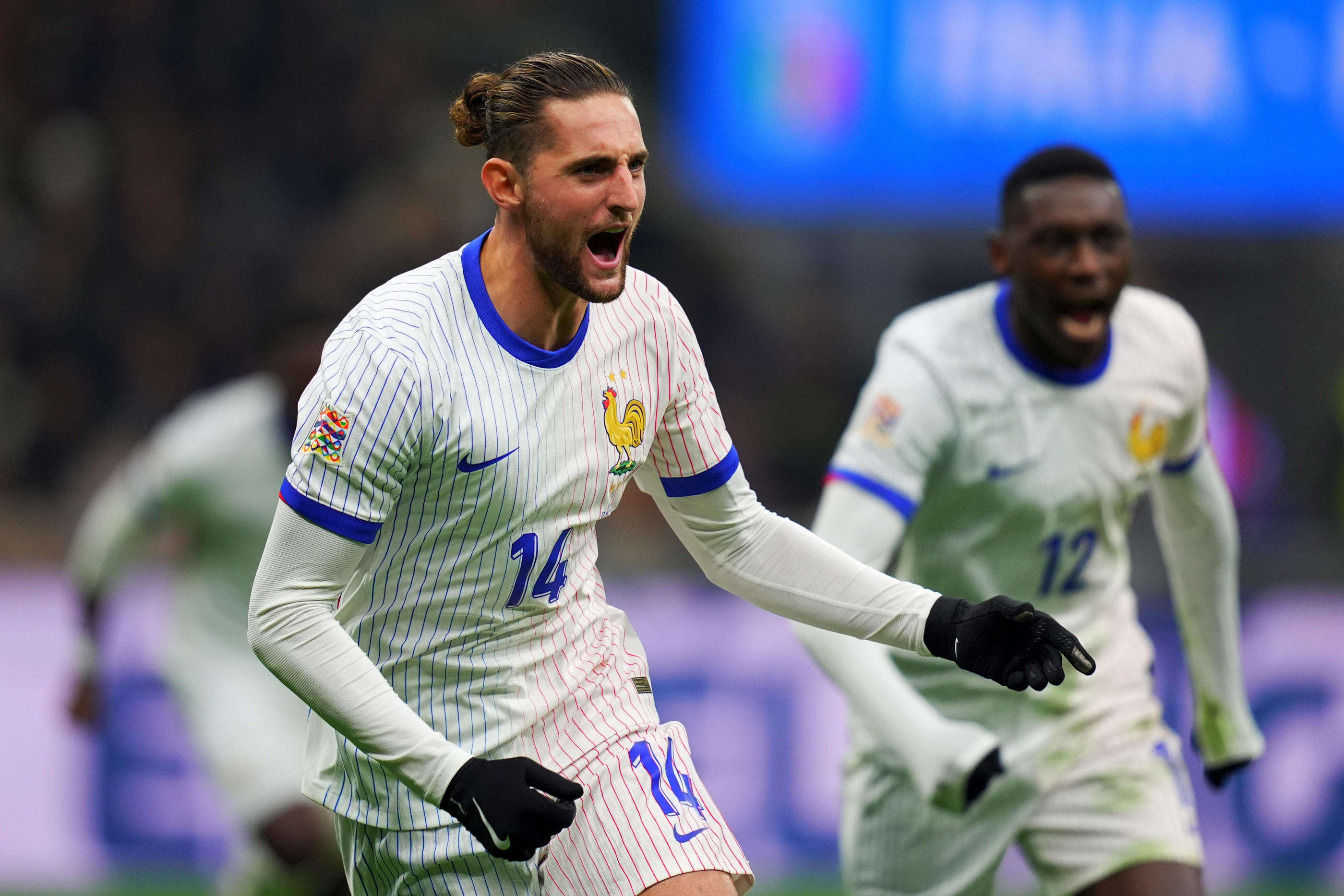 Italie-France : deux centres de Lucas Digne et deux têtes puissantes, les images du doublé d’Adrien Rabiot