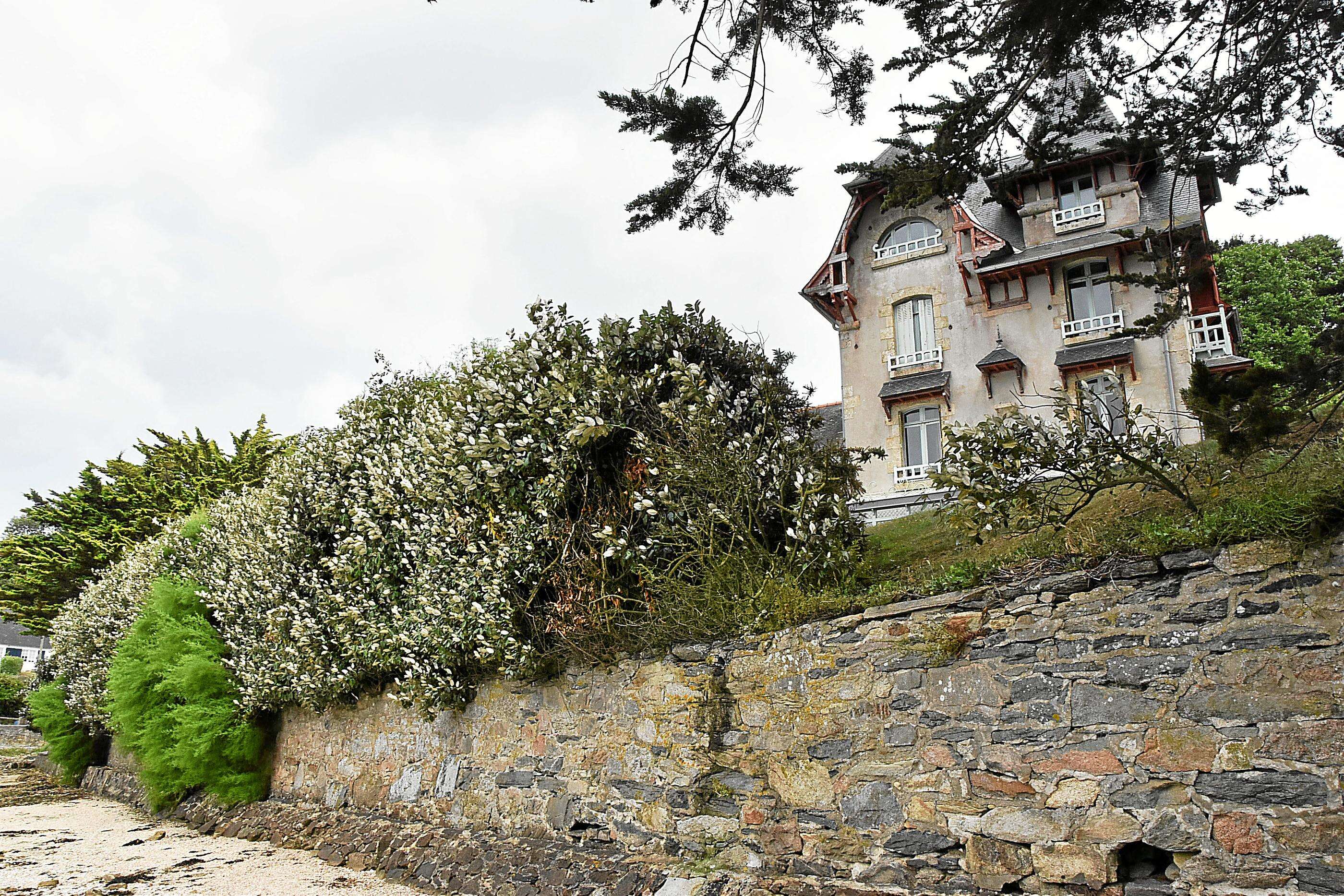 La maison bretonne de Jane Birkin rachetée par l’écrivaine Aurélie Valognes