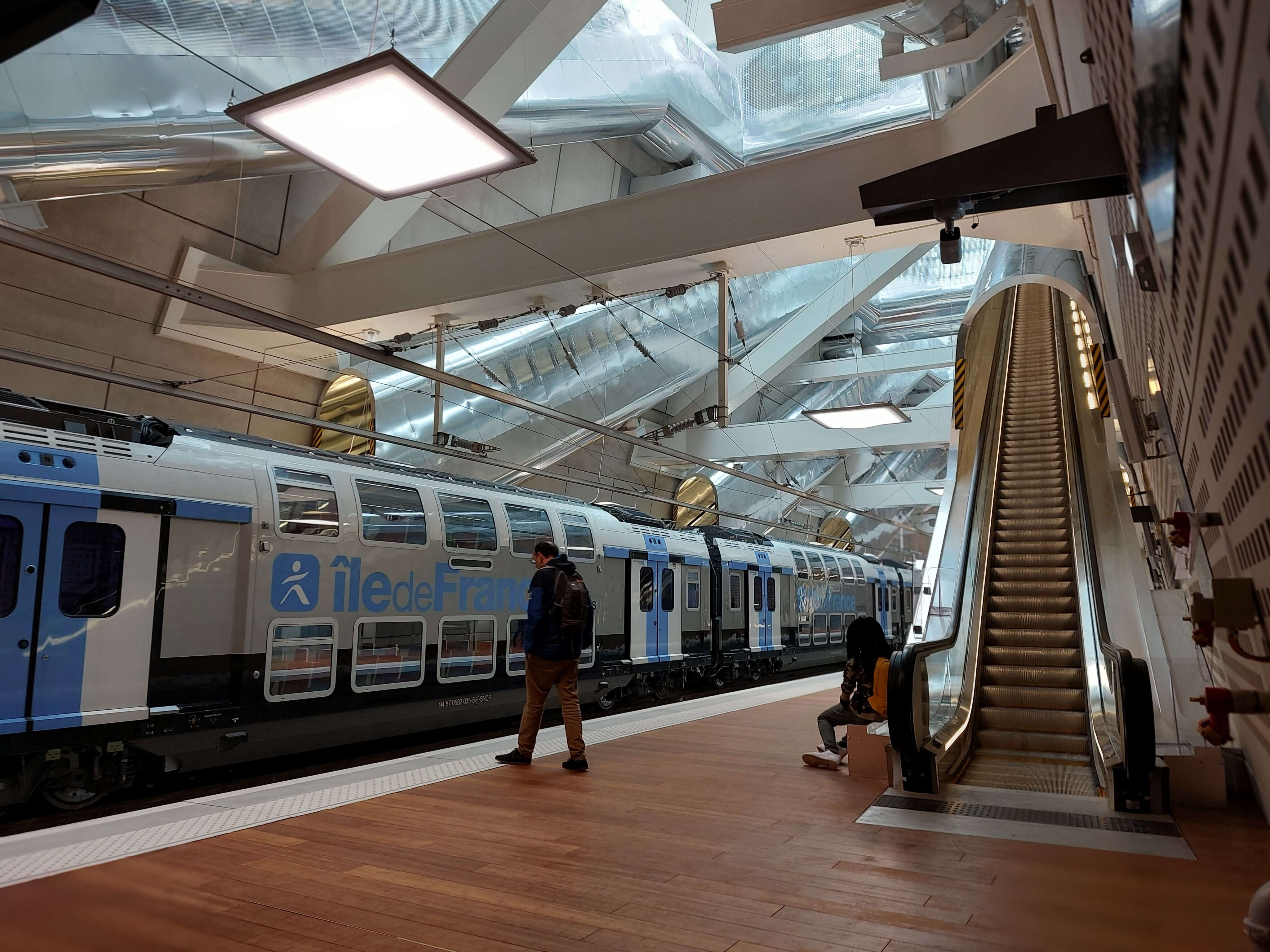 Le RER E interrompu toute la journée ce vendredi à Paris à cause des intempéries