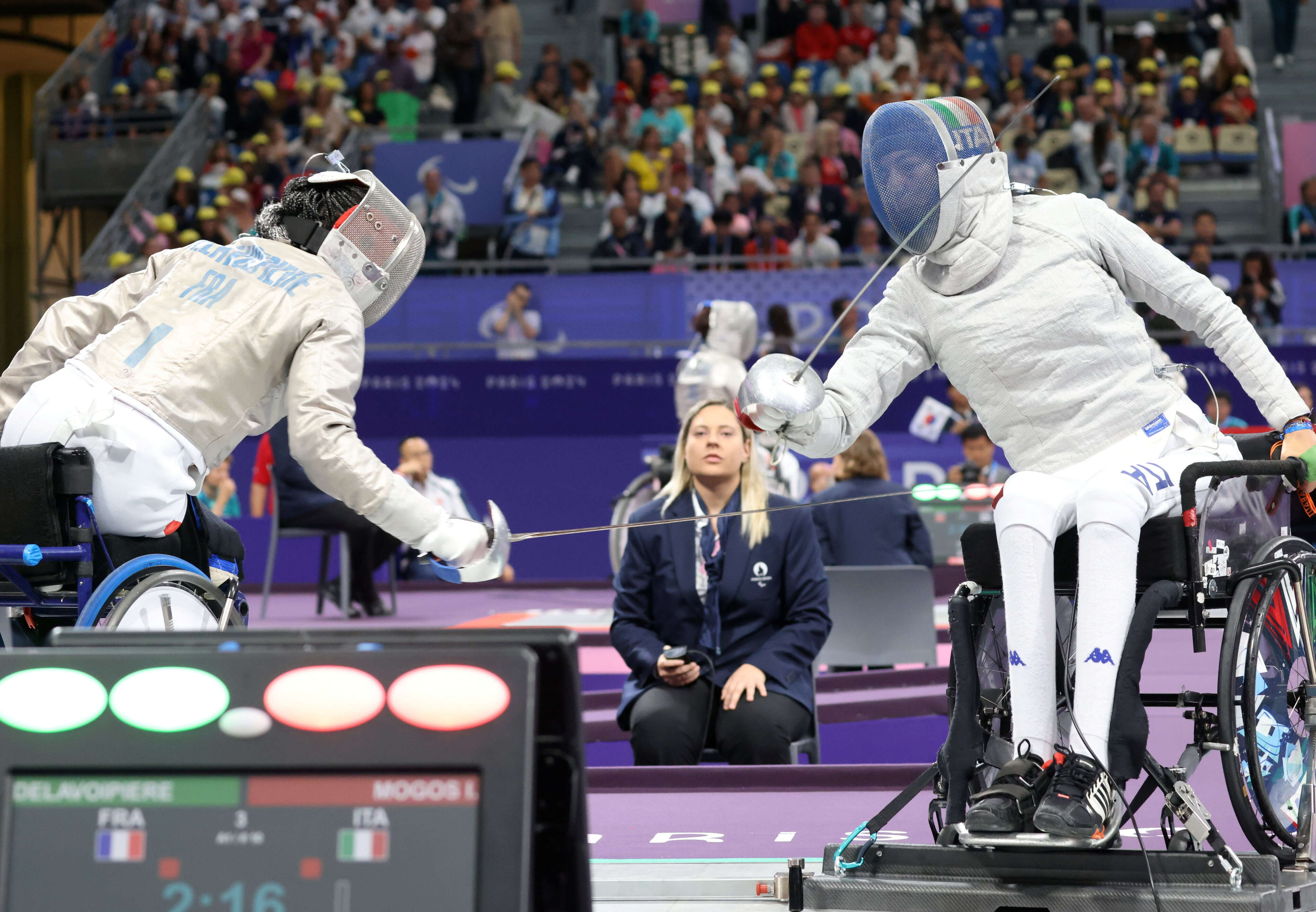 Jeux paralympiques : pourquoi voit-on les mêmes athlètes à l’épée, au sabre et au fleuret en escrime fauteuil ?