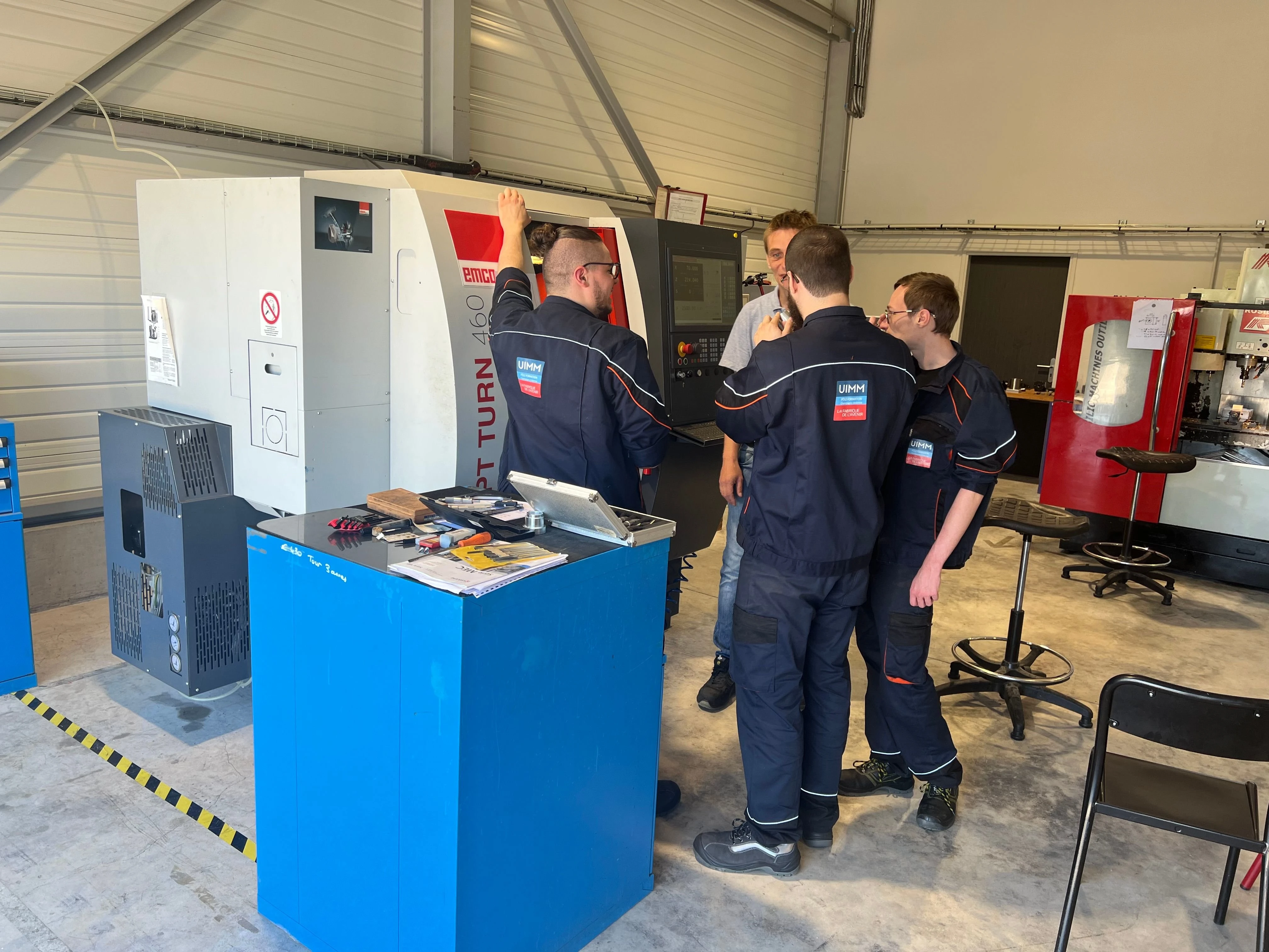 Dans l’Aube, la métallurgie embauche mais peine à séduire les jeunes : « Rien à voir avez Zola »