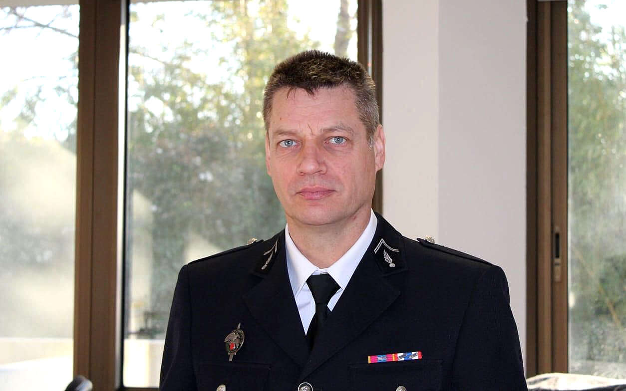 Mort du gendarme Éric Comyn : un hommage national sera présidé par Gérald Darmanin lundi à Nice