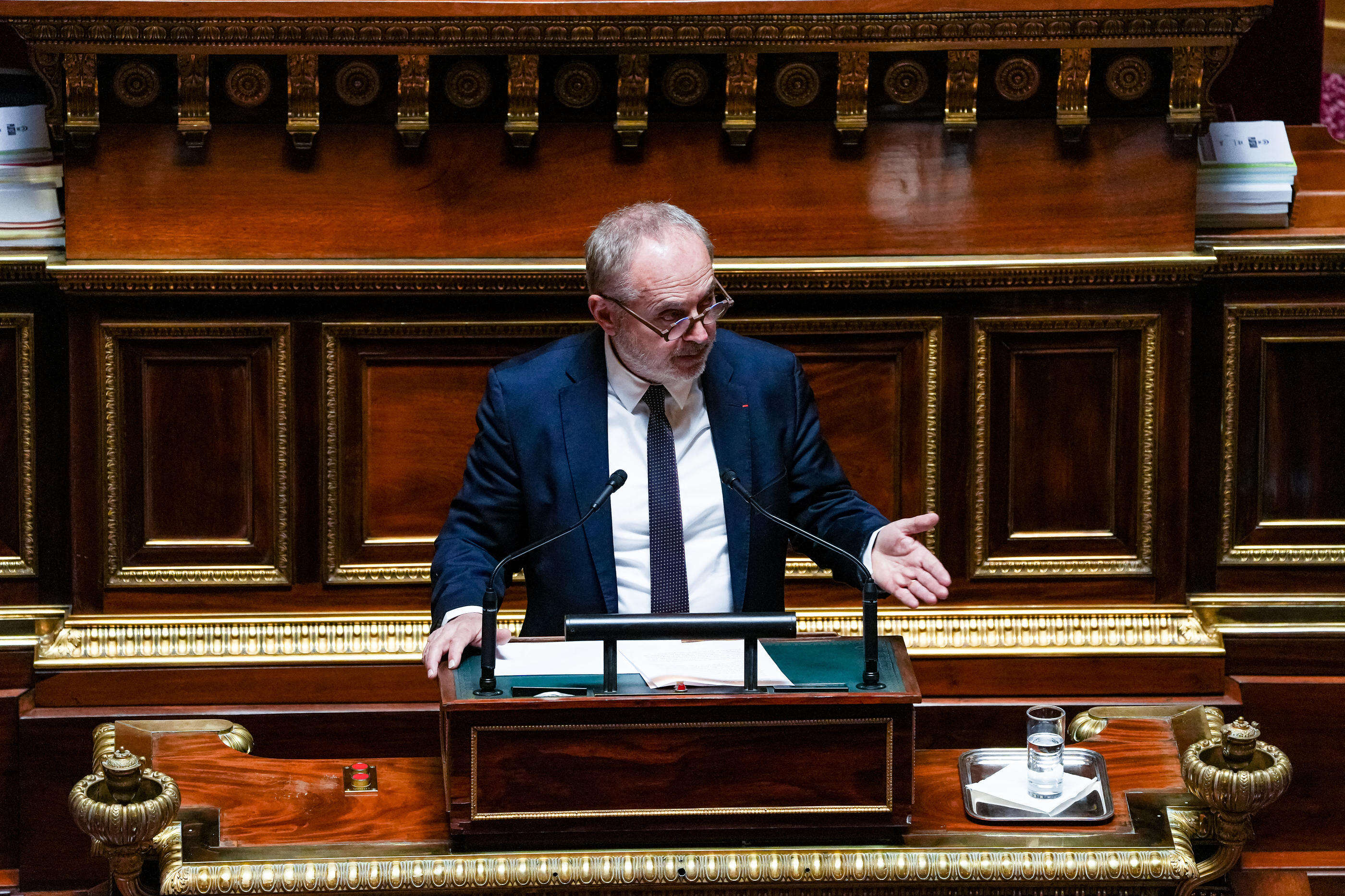 Affaire Joël Guerriau : le sénateur « conteste les faits » mais veut « préserver la sérénité » du Sénat en se mettant en retrait