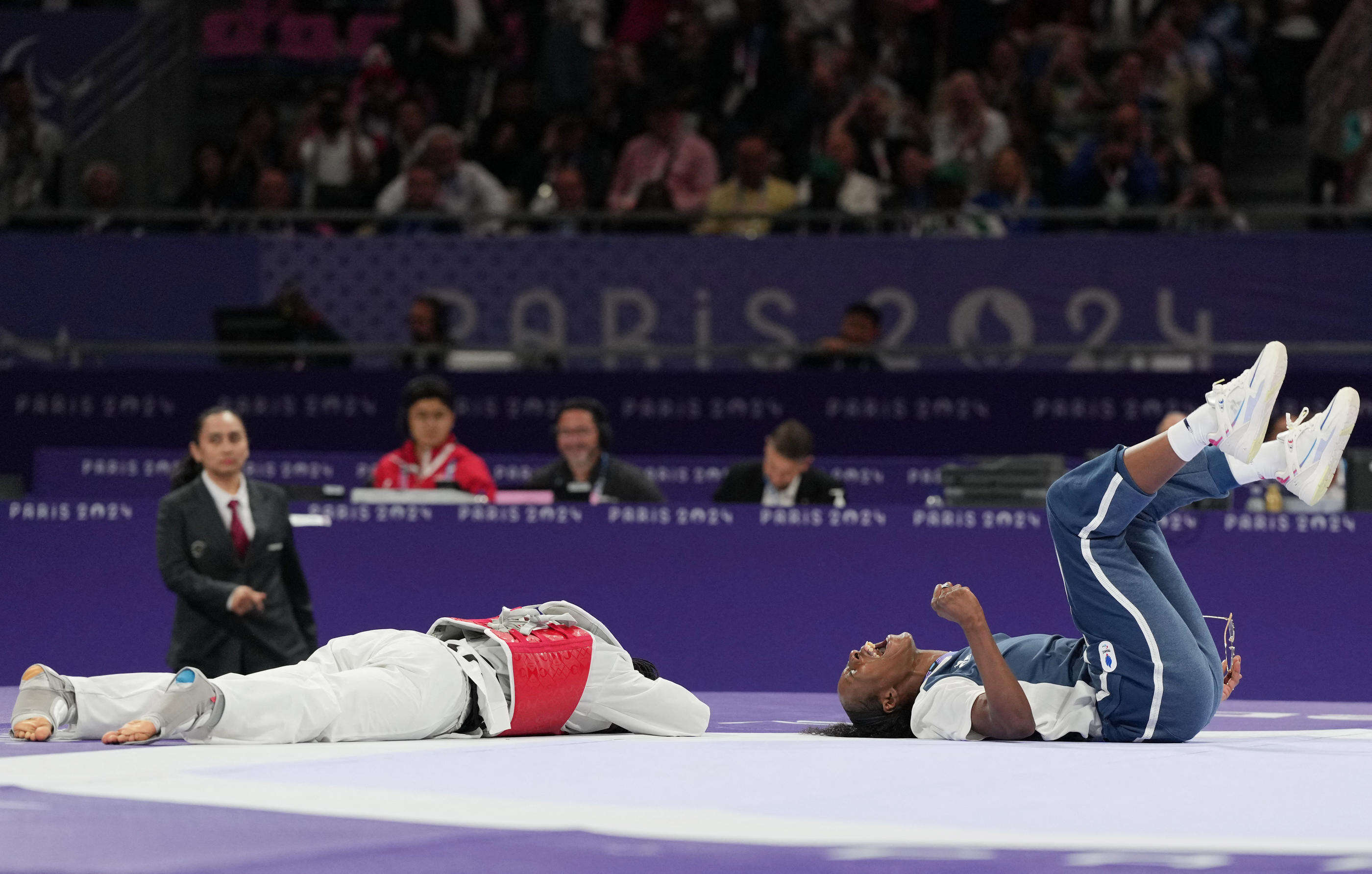 Jeux paralympiques : la vidéo de la folle joie de Djelika Diallo et Haby Niaré après la demi-finale de taekwondo