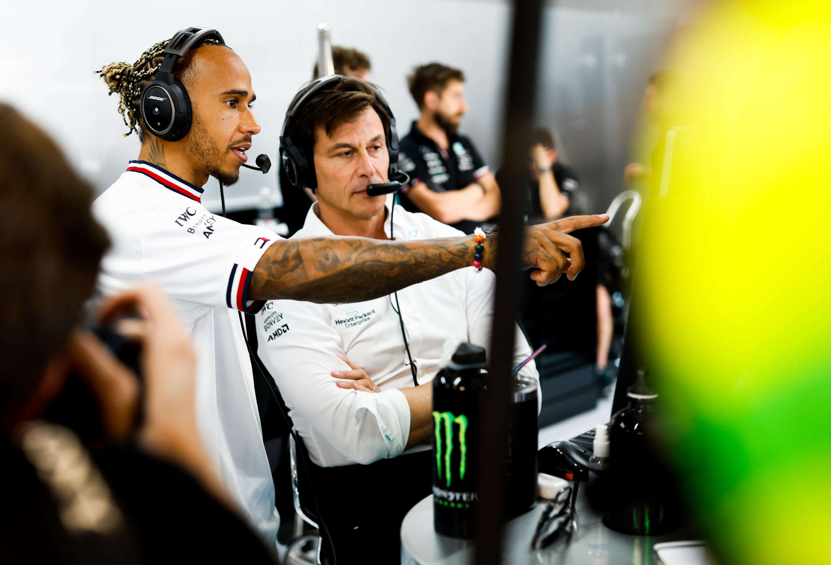 F1 : « J’ai digéré cinq minutes après que Lewis m’a quitté », le boss de Mercedes évoque le départ de Hamilton