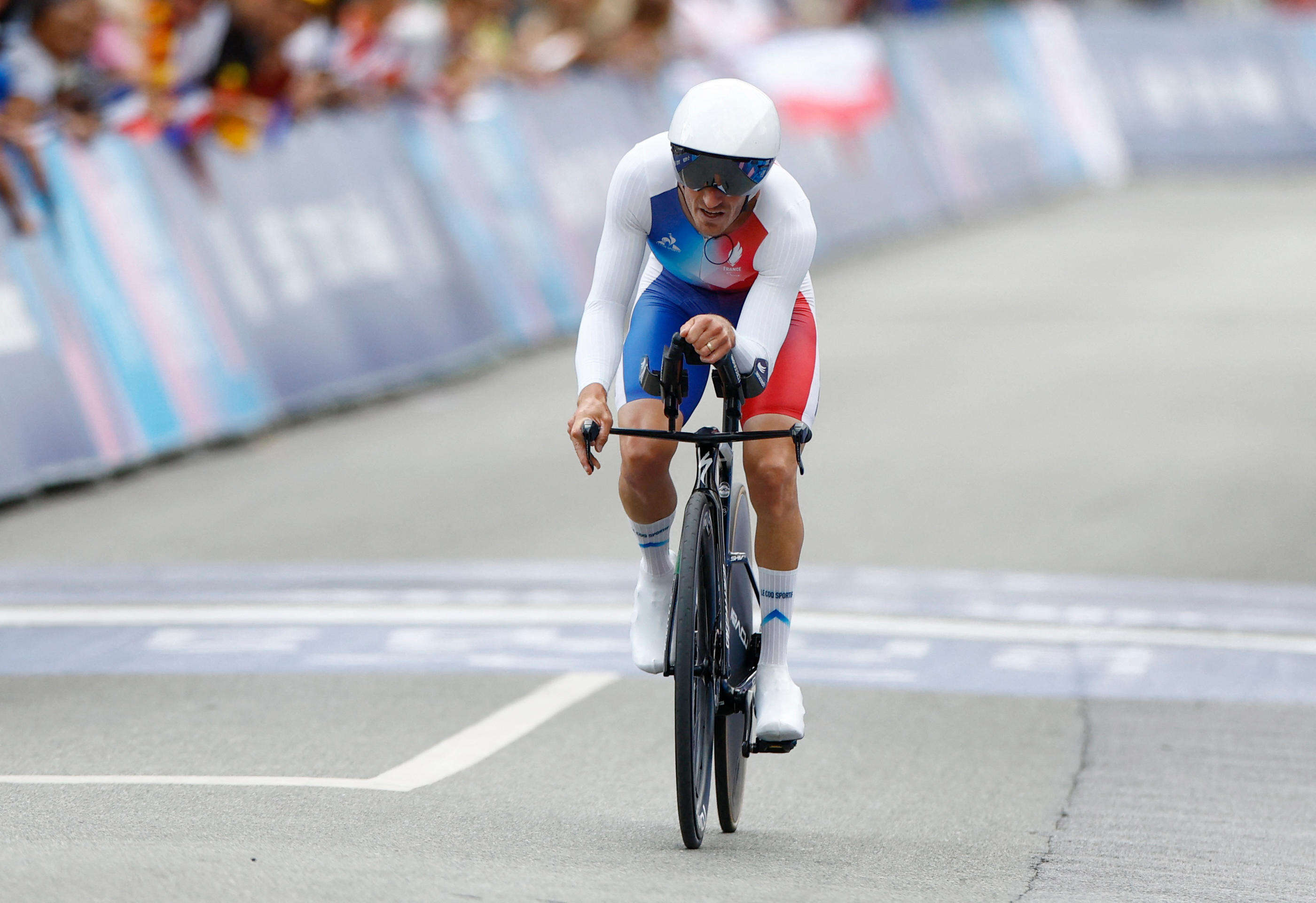 Jeux paralympiques : doublé français en cyclisme avec Le Cunff en or et Rousseau en argent sur le chrono