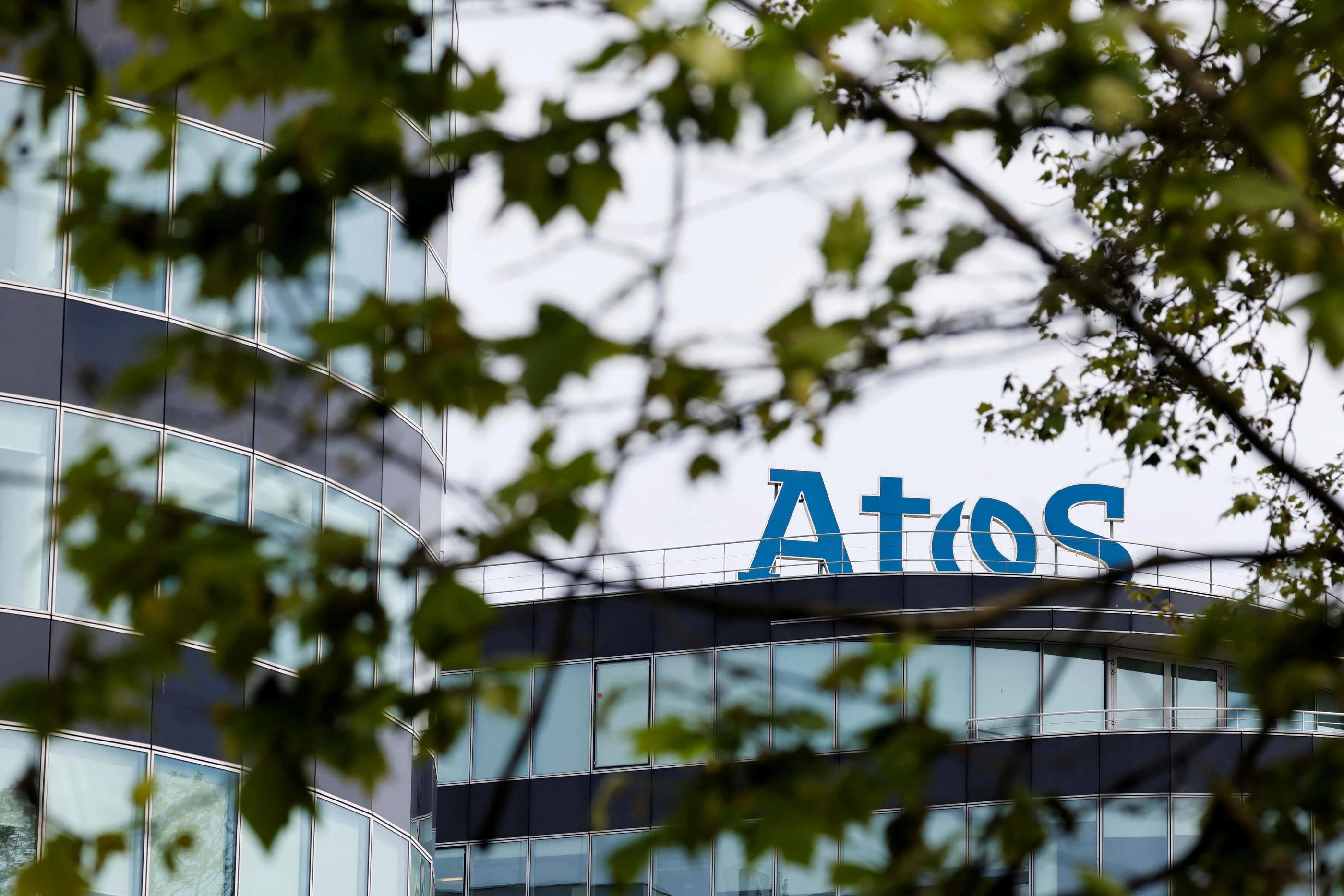 Le Français Atos annonce un accord avec banques et créanciers pour financer son plan de restructuration