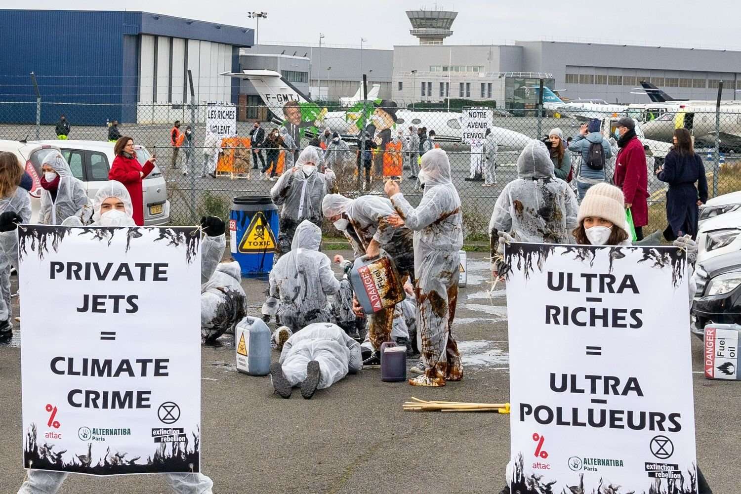 JO Paris 2024 : une « menace écologiste radicale » pèse sur les aéroports, selon une note du renseignement