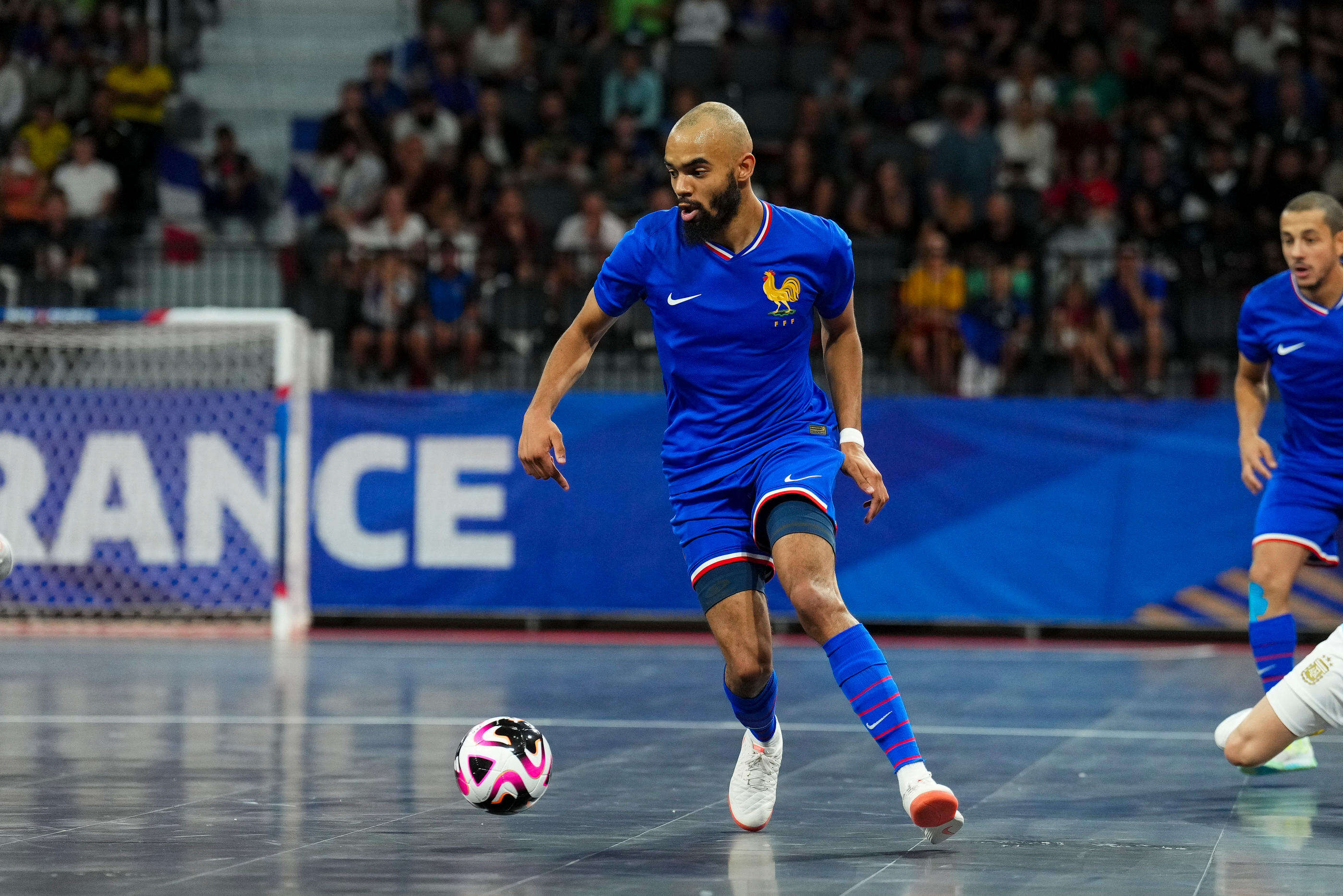 Coupe du monde de futsal : roulette et passe en pivot... le magnifique but des Bleus face au Paraguay