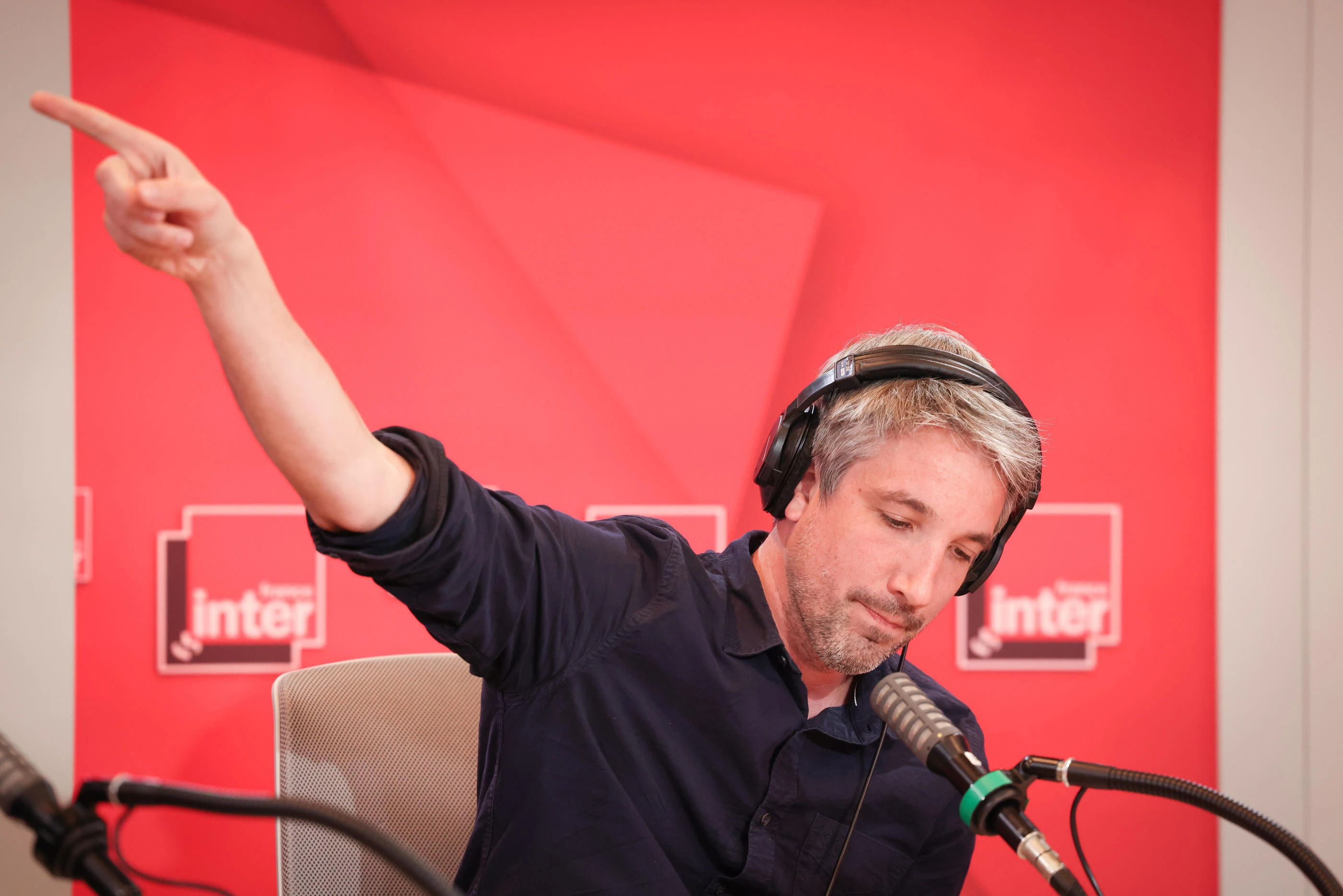 L’humoriste Guillaume Meurice annonce être licencié par Radio France