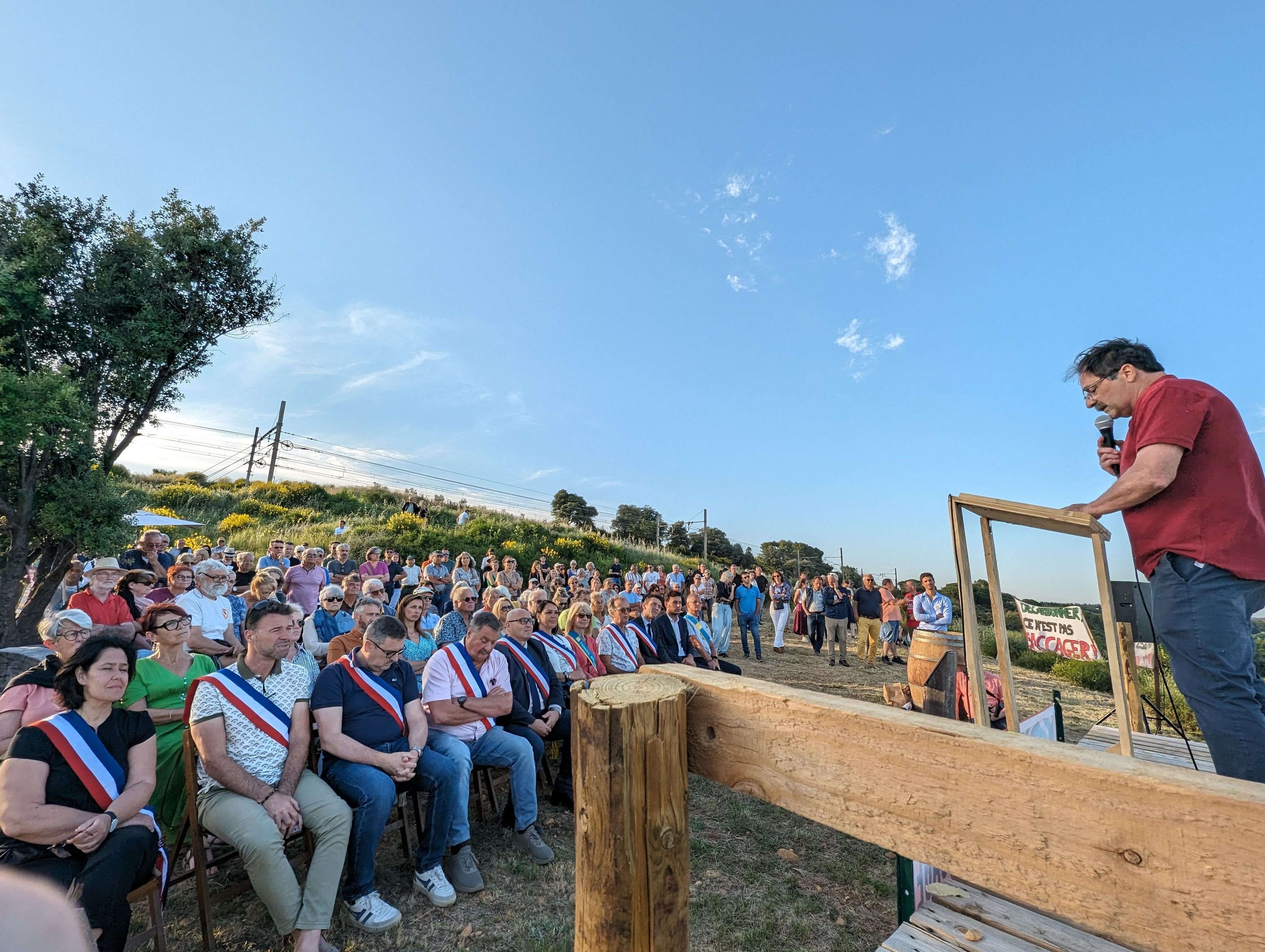 « Que le débat soit relancé » : dans le Gard, un projet de ligne très haute tension fait des remous