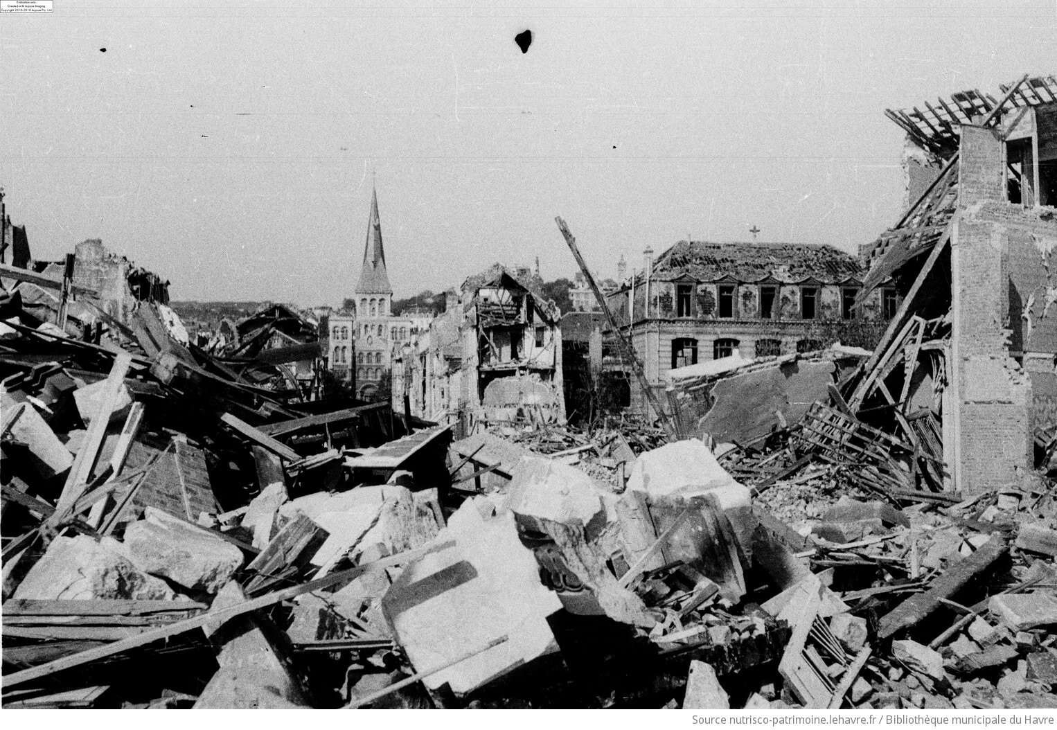 Au Havre, le poids des bombes pèse encore sur les commémorations