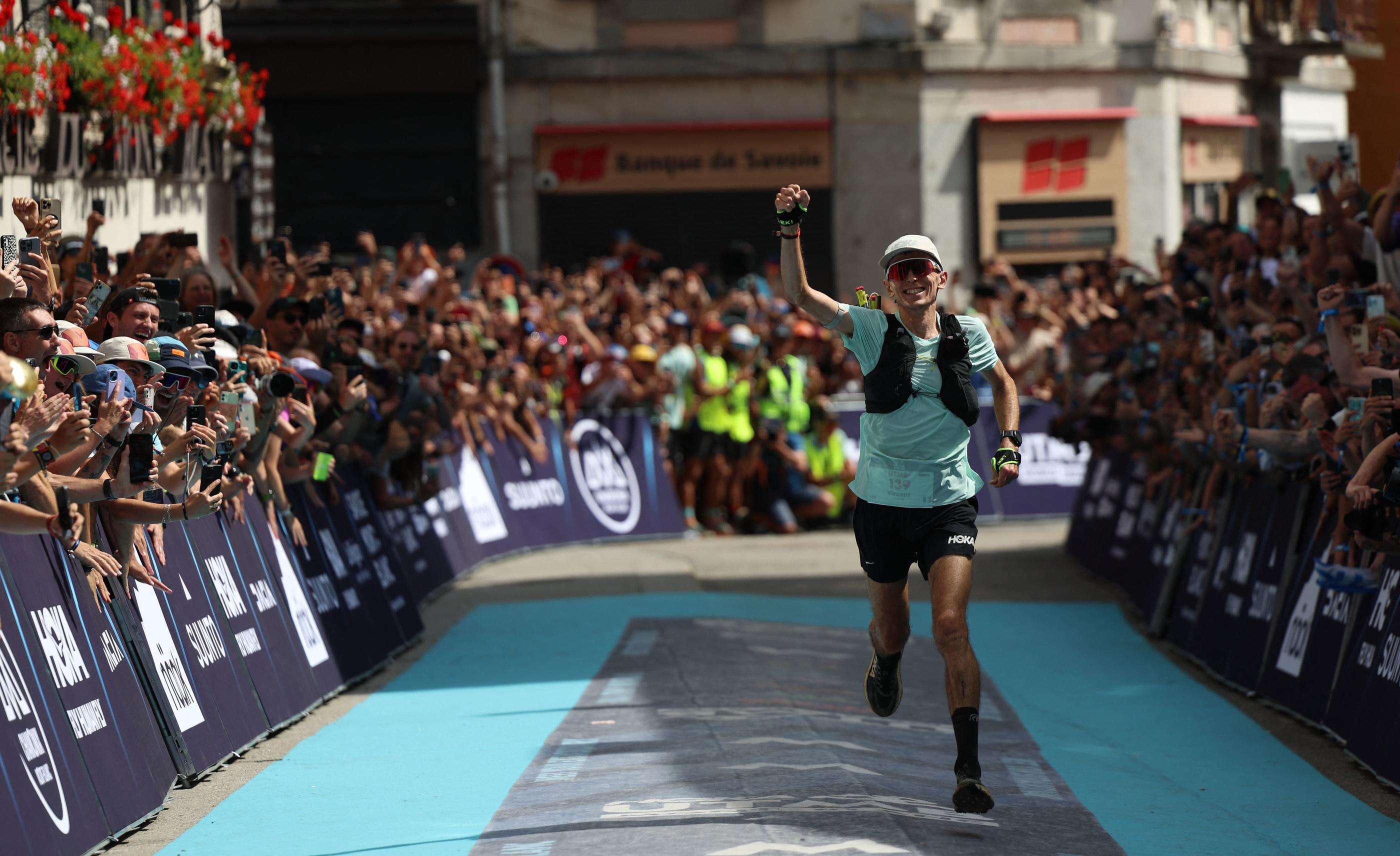 « Les 39 heures, il ne connaît pas » : Vincent Bouillard, « même pas pro » et vainqueur surprise de l’UTMB