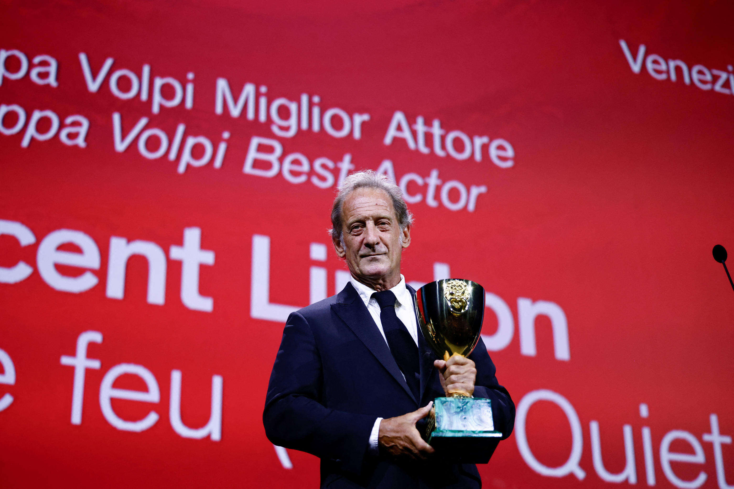 Mostra de Venise : Vincent Lindon sacré meilleur acteur dans « Jouer avec le feu »