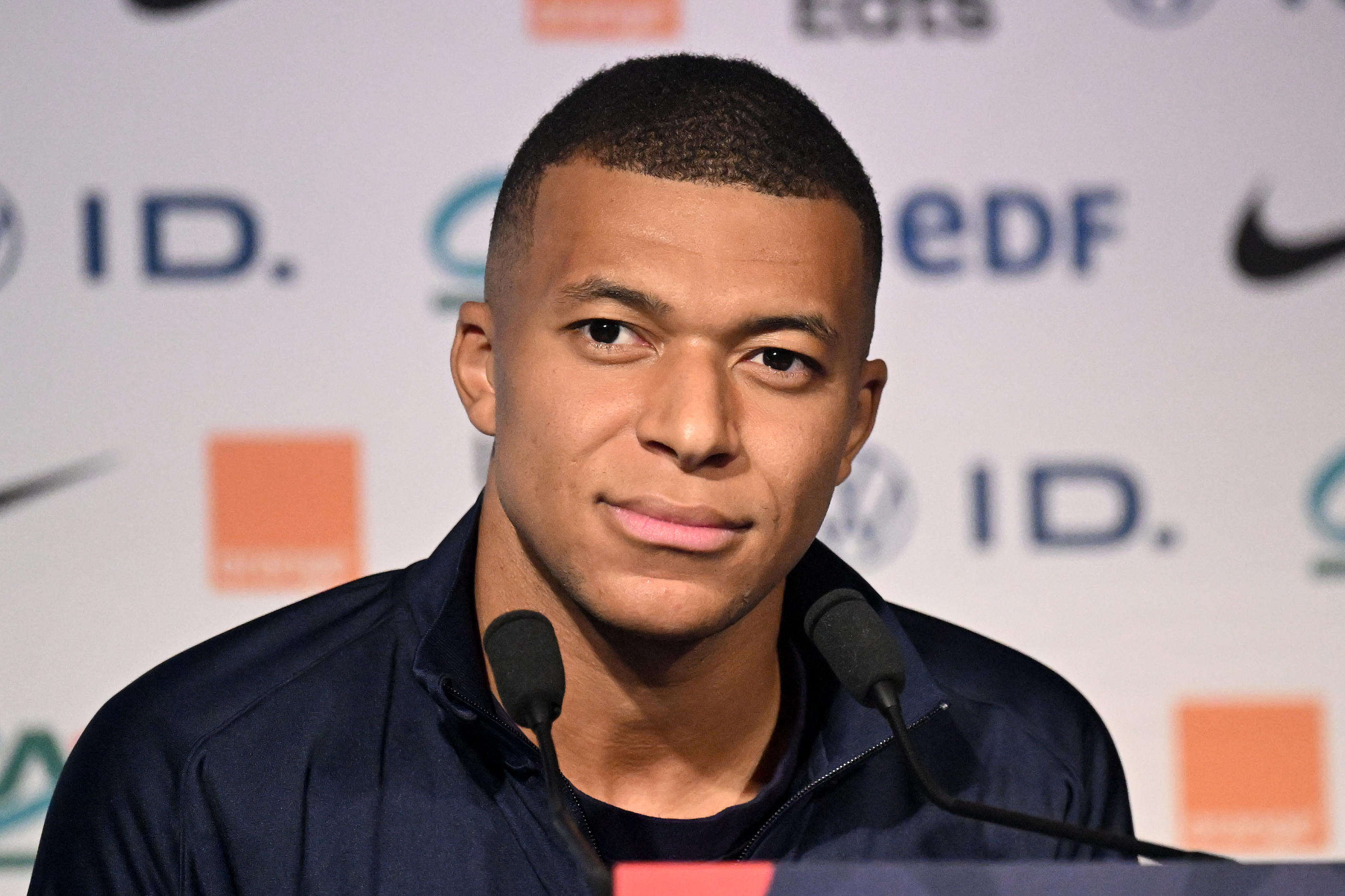 « Il a confiance en son football » : Kylian Mbappé encense son ex-coéquipier aux PSG Bradley Barcola