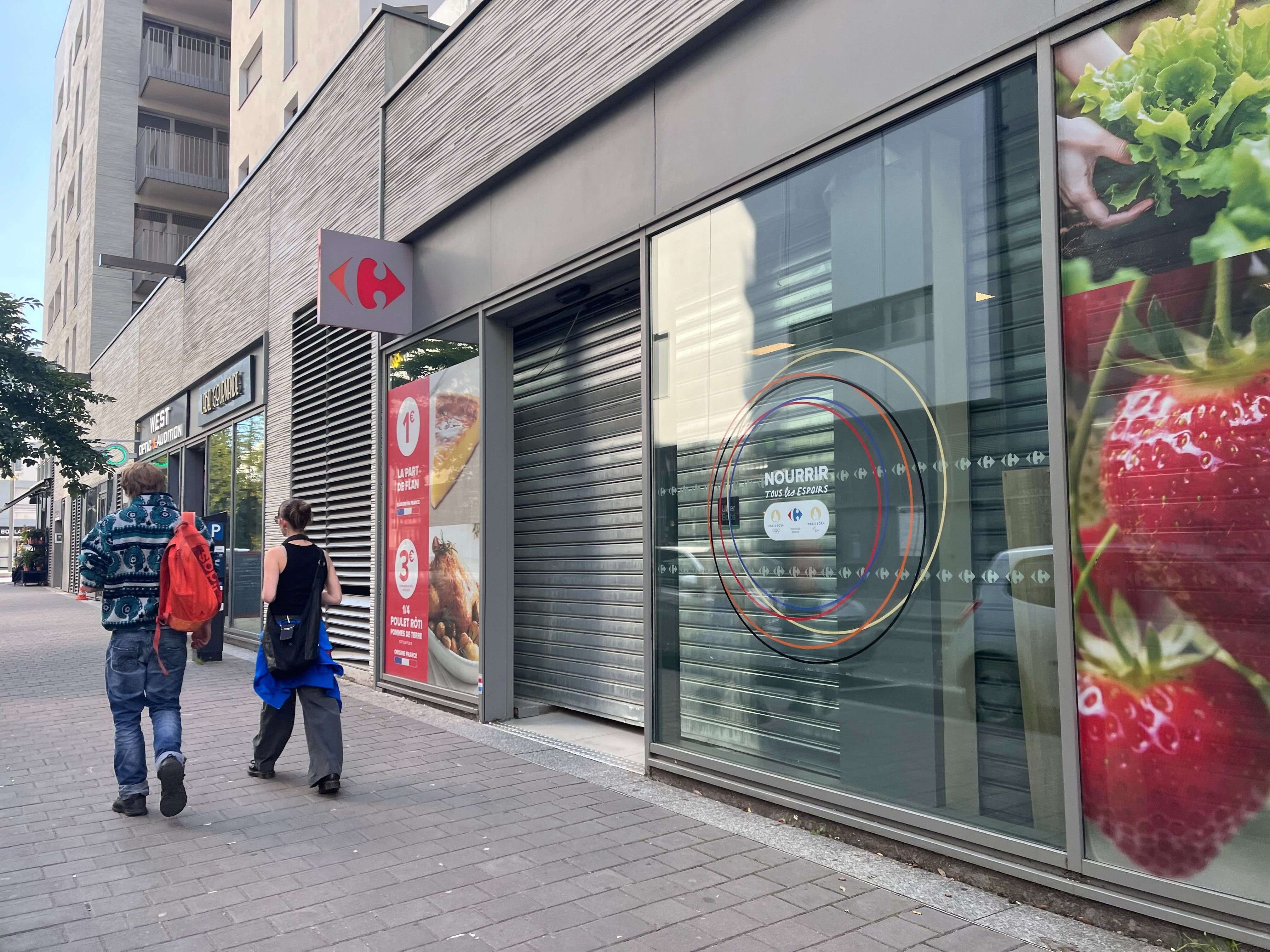 Attaque à la voiture-bélier contre le Carrefour Market de Massy : 8 500 euros dérobés