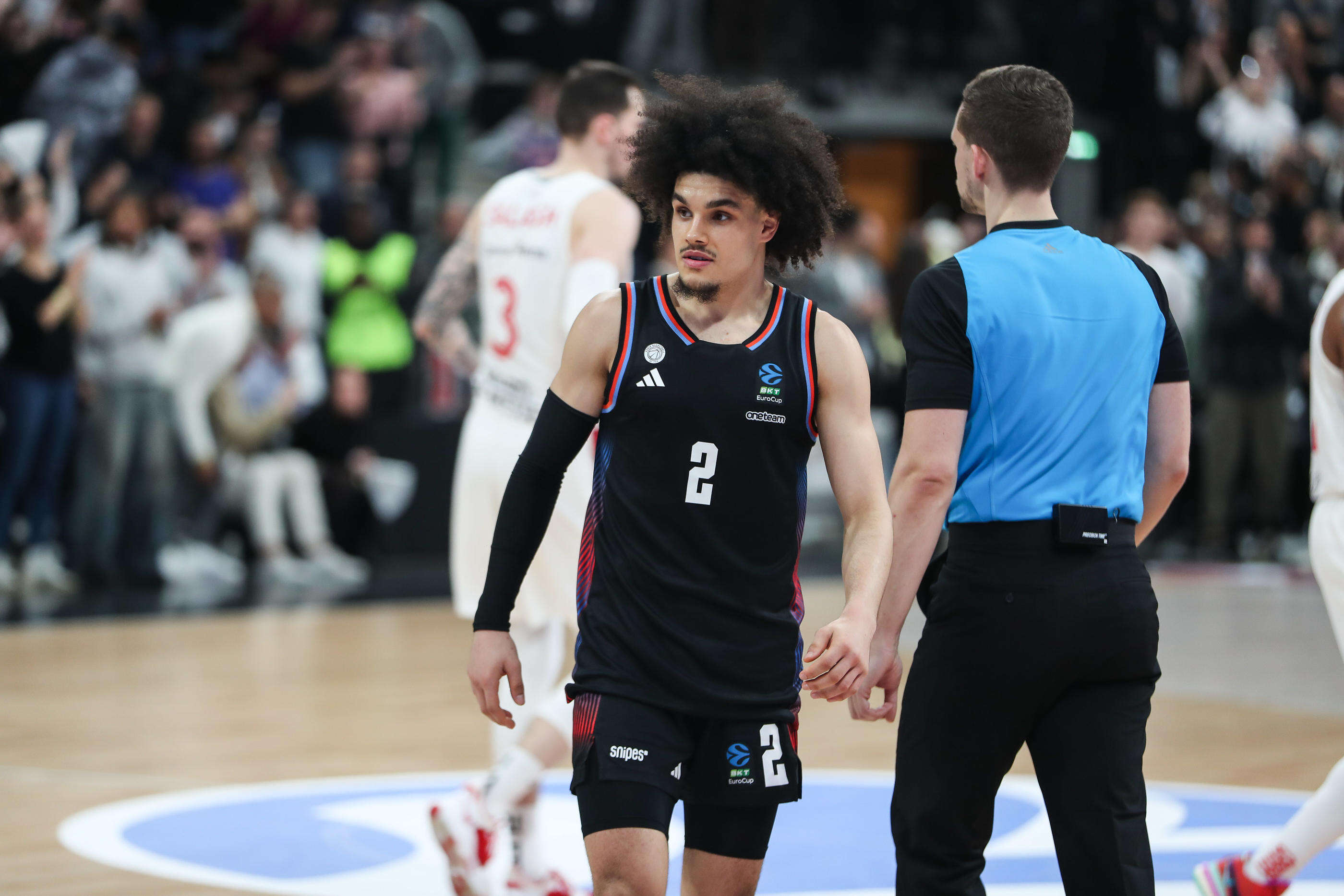 Betclic Elite: le Paris Basketball s’impose contre Roanne et égale un record de Limoges vieux de 34 ans