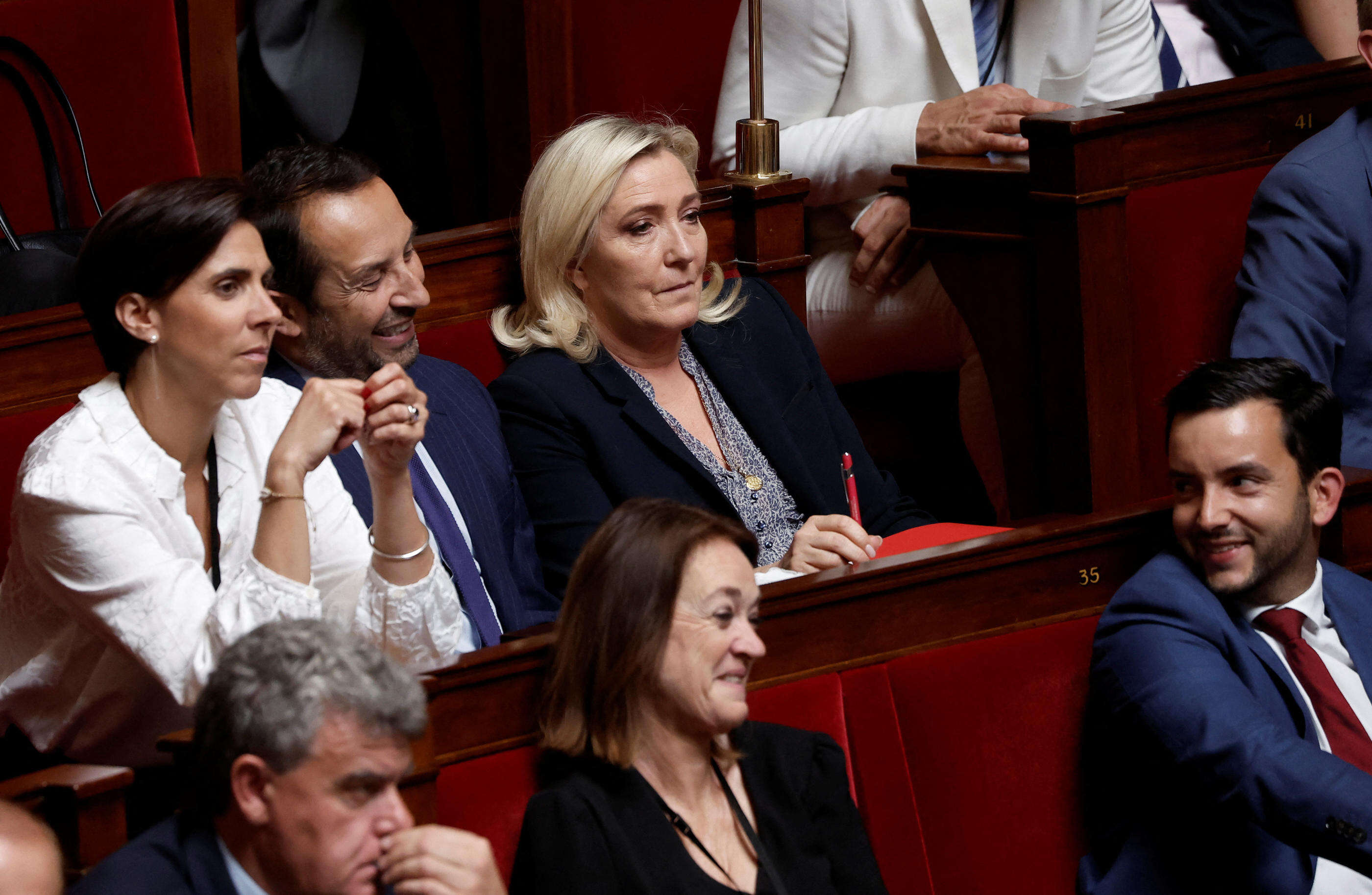 Nouveau Premier ministre : le RN et Ciotti promettent la censure à Xavier Bertrand