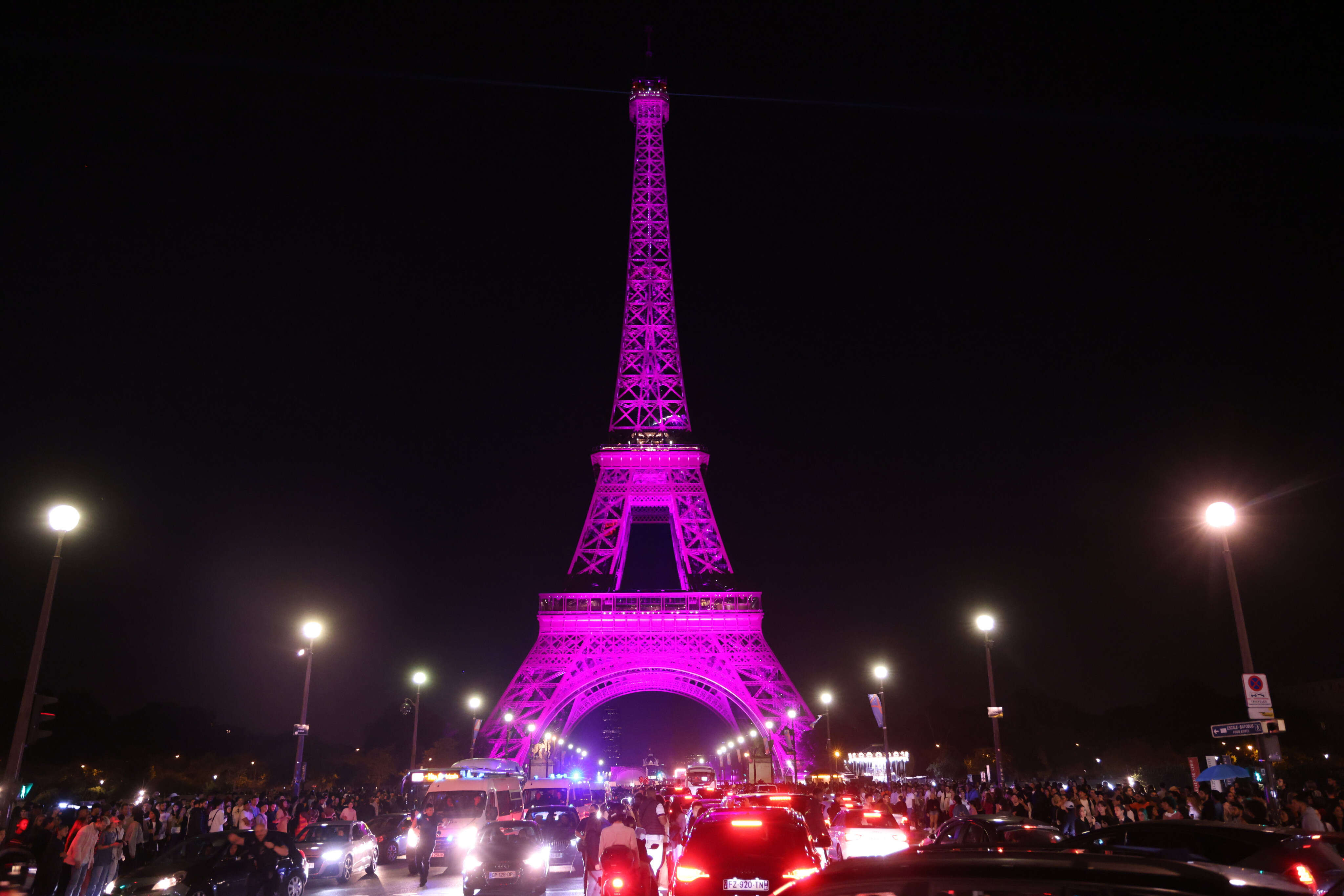 Octobre rose à Paris : tour Eiffel, obélisque, Place Vendôme… plusieurs monuments illuminés ce lundi soir