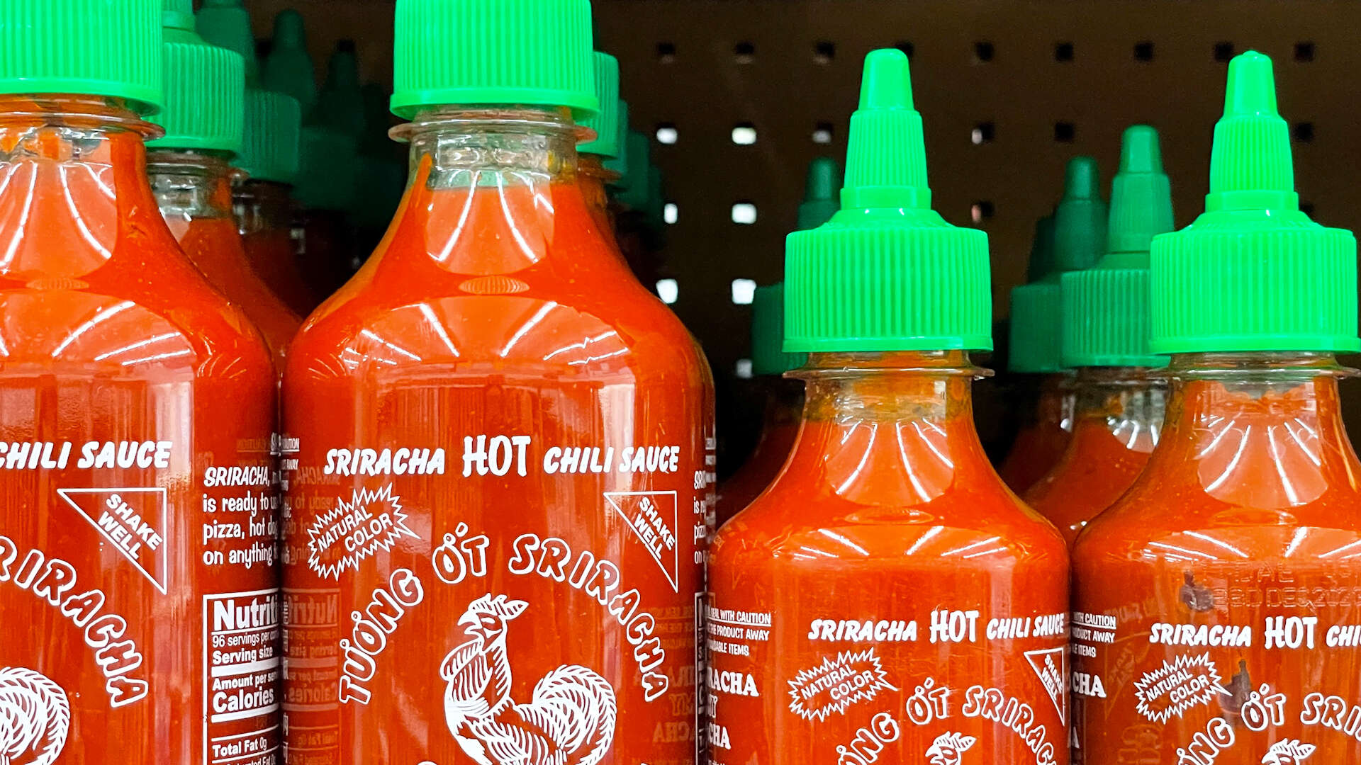 Sriracha : le principal fabricant de la sauce piquante stoppe sa production, nouvelle menace de pénurie