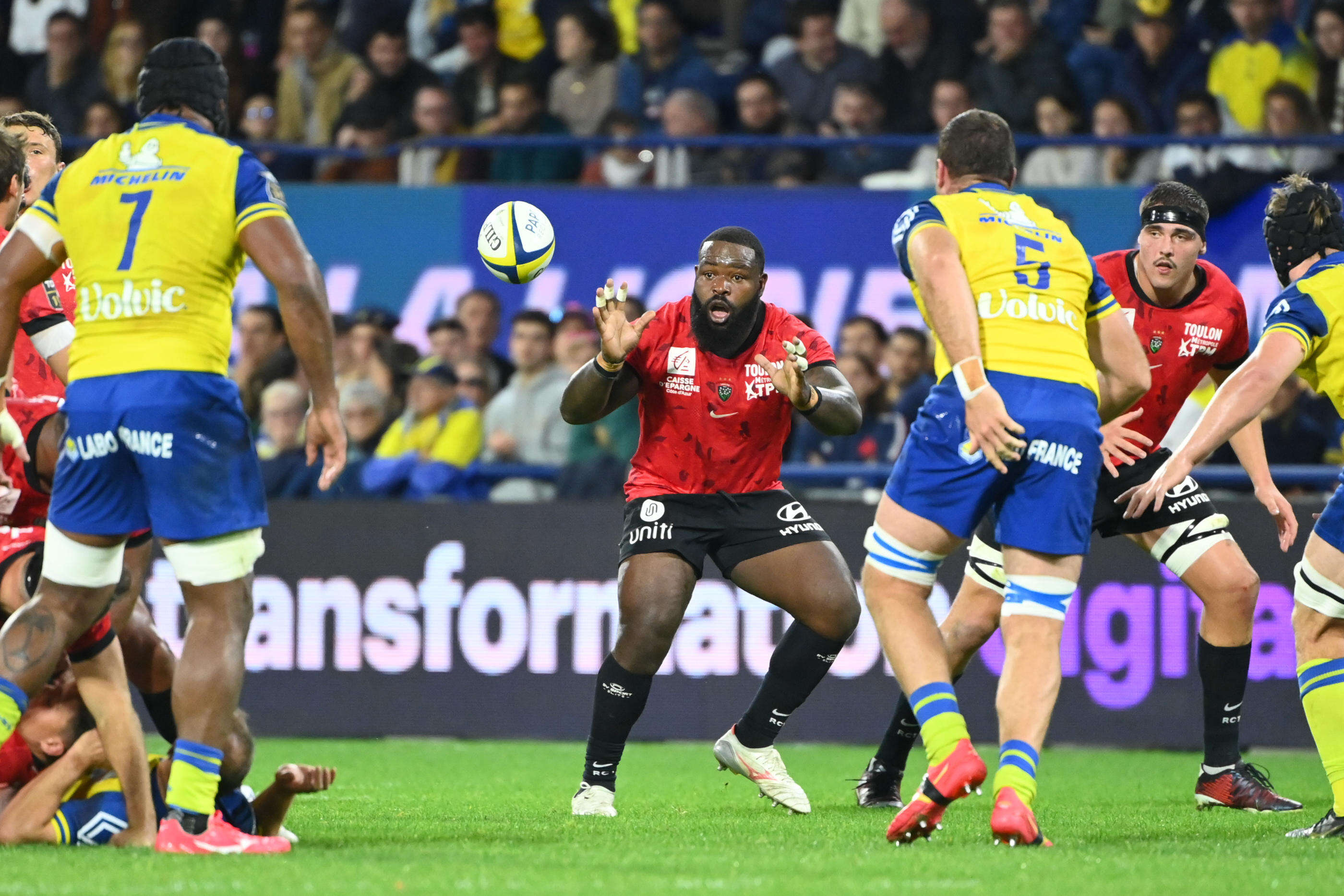 Clermont-Toulon (19-18) : « un spectacle, un sketch », le Toulonnais Dany Priso dénonce un arbitrage « navrant »