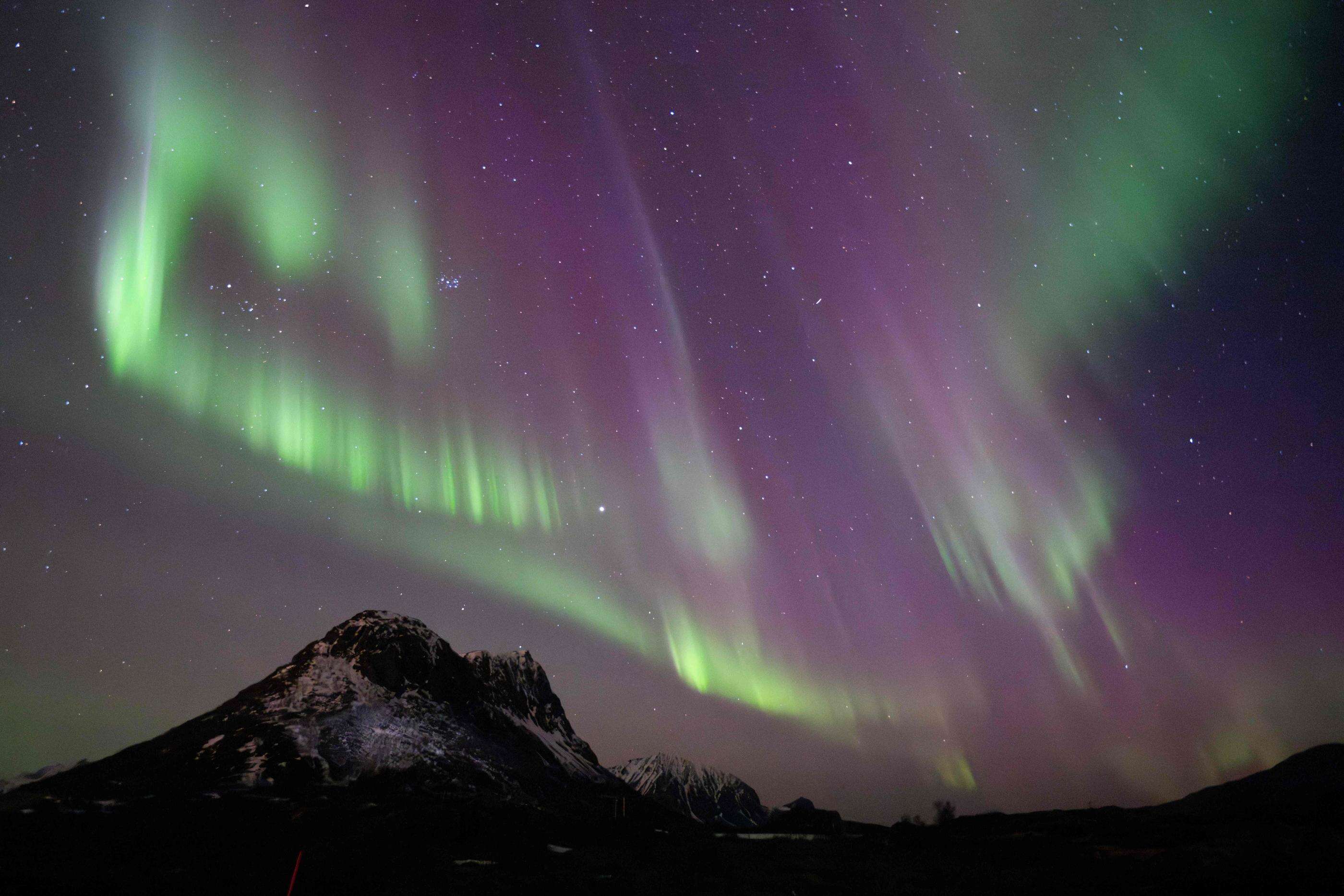 Une tempête solaire pourrait provoquer des aurores boréales inhabituelles ce week-end