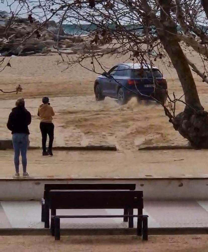 Un Français arrêté après des dérapages avec son SUV sur une plage en Espagne