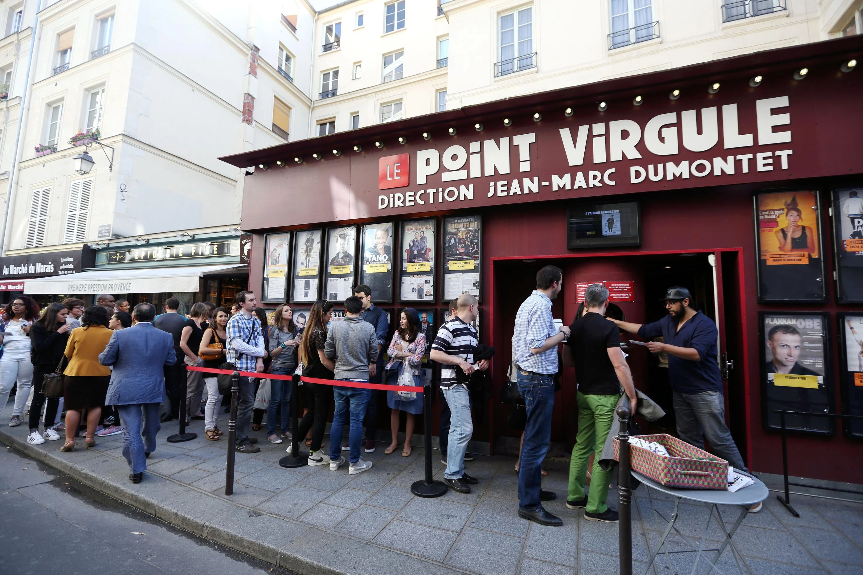 Vacances en Île-de-France : quels sont les spectacles d’humour à voir à Paris cet été ?