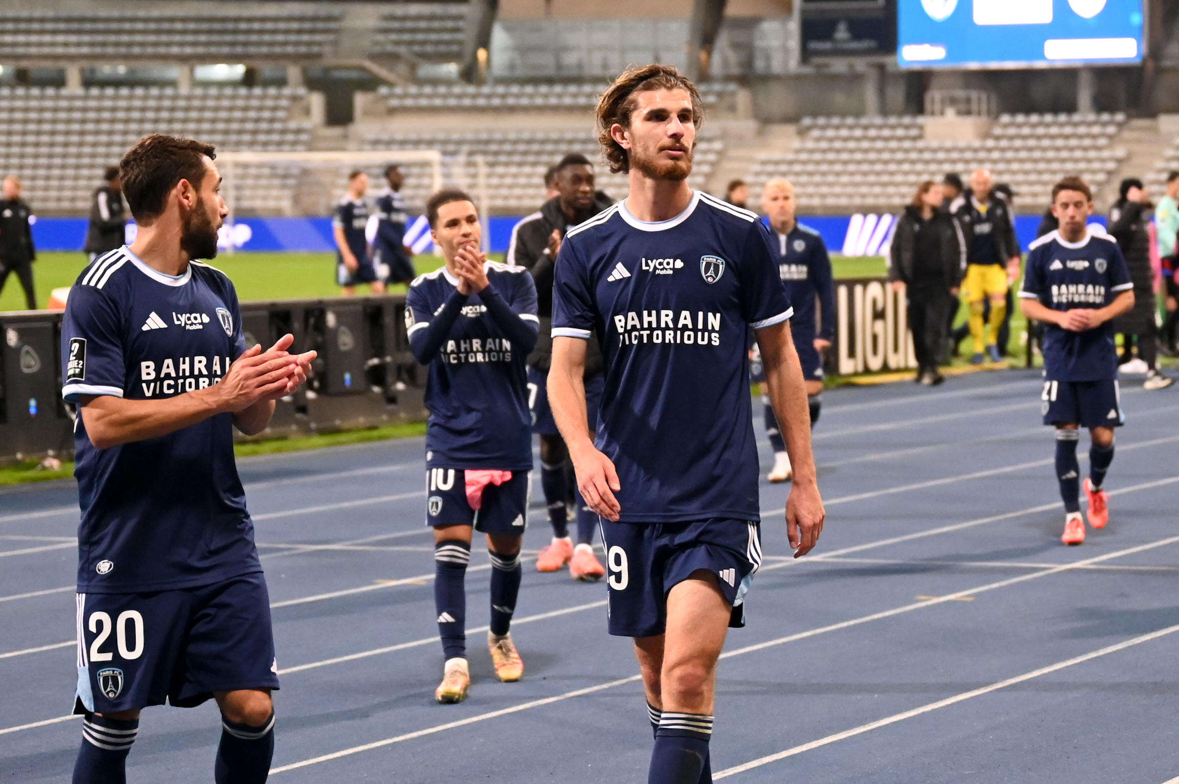 « Il y a un train à prendre, on veut y monter » : les joueurs du Paris FC motivés par le futur rachat du club