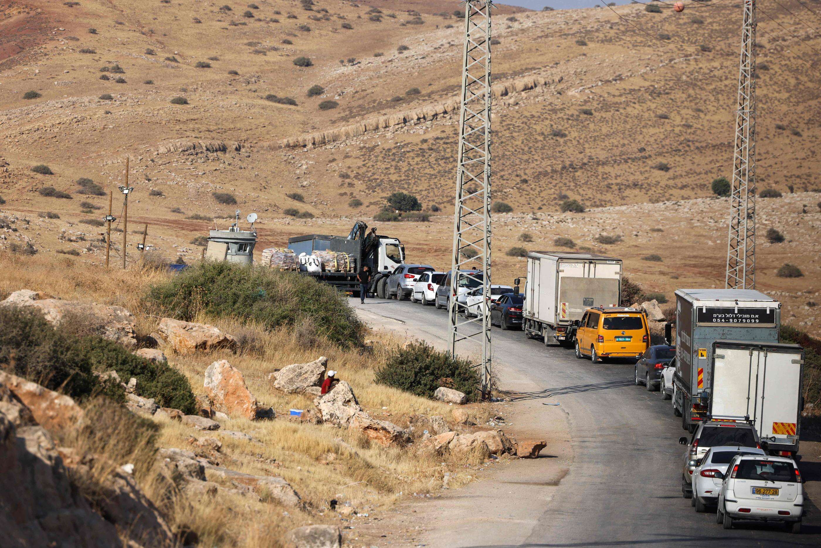 « Les soldats poursuivent les terroristes » : un civil israélien tué dans une attaque en Cisjordanie occupée