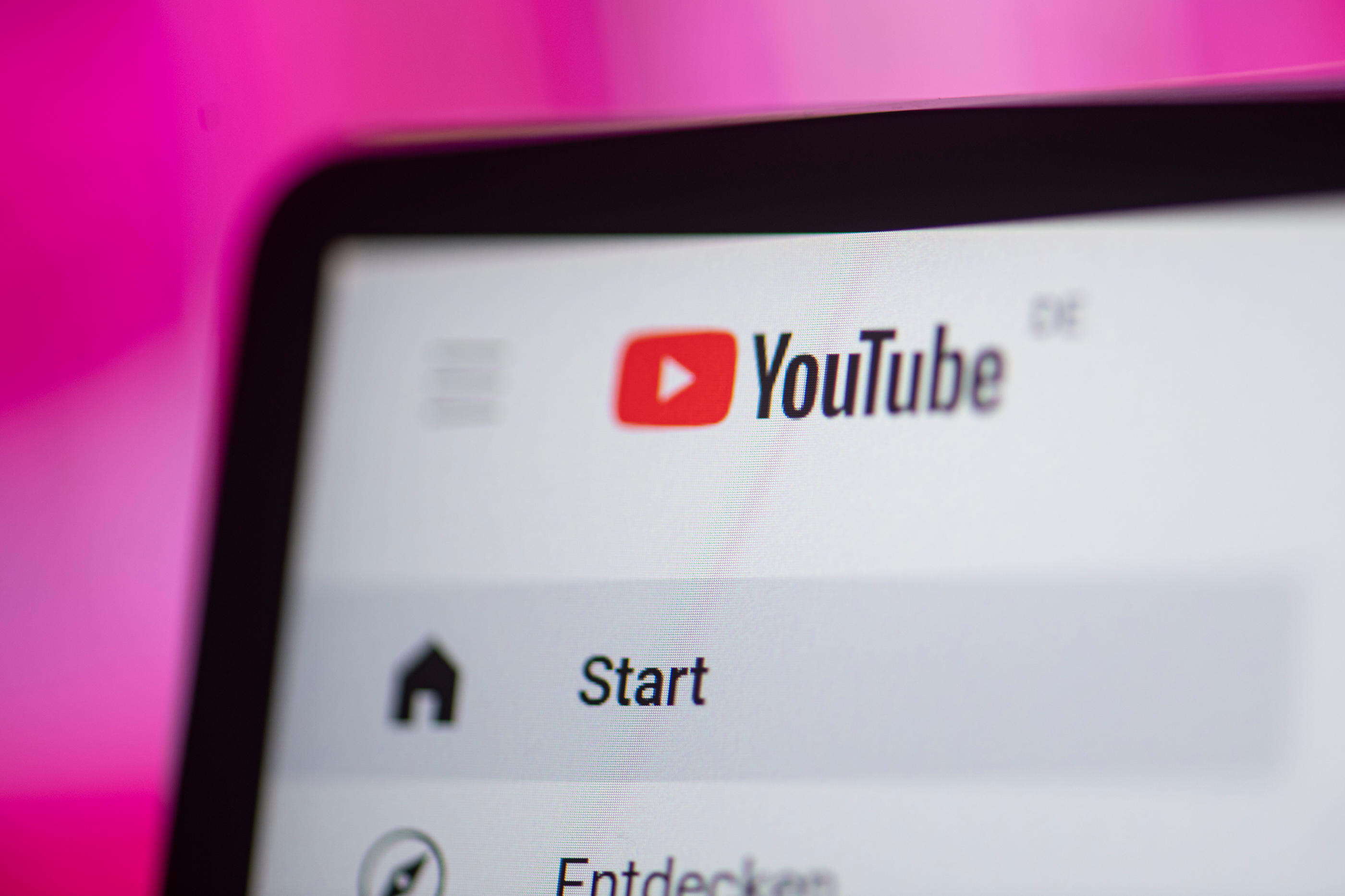 YouTube est « la première chaîne de télévision en France », assure sa directrice générale